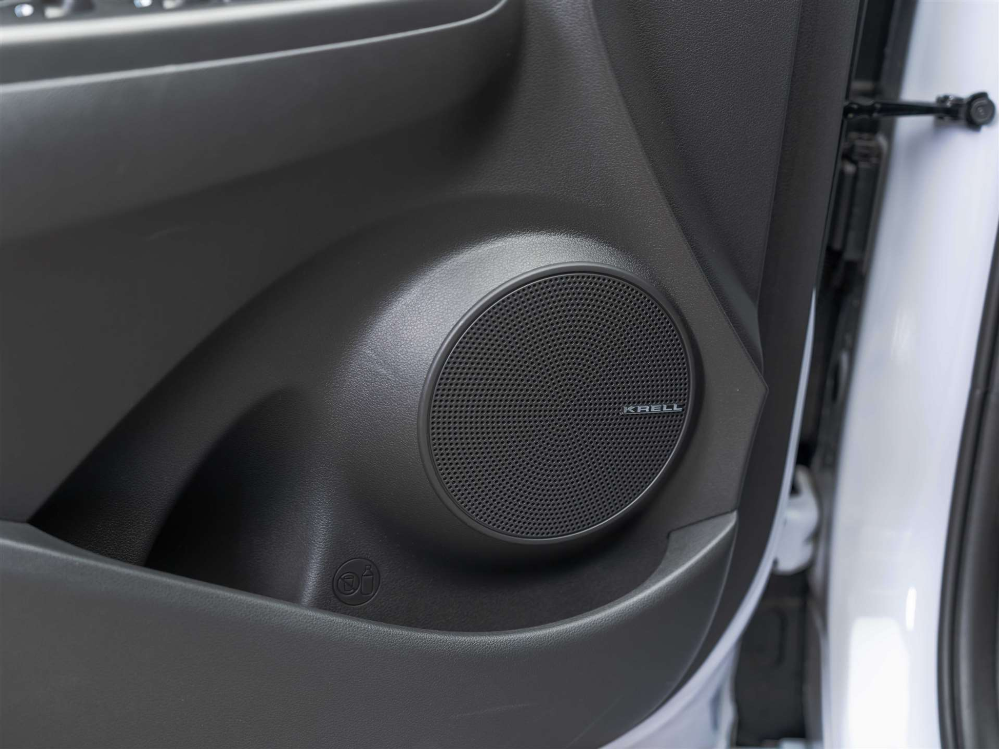 listing desktop thumbnail image 26