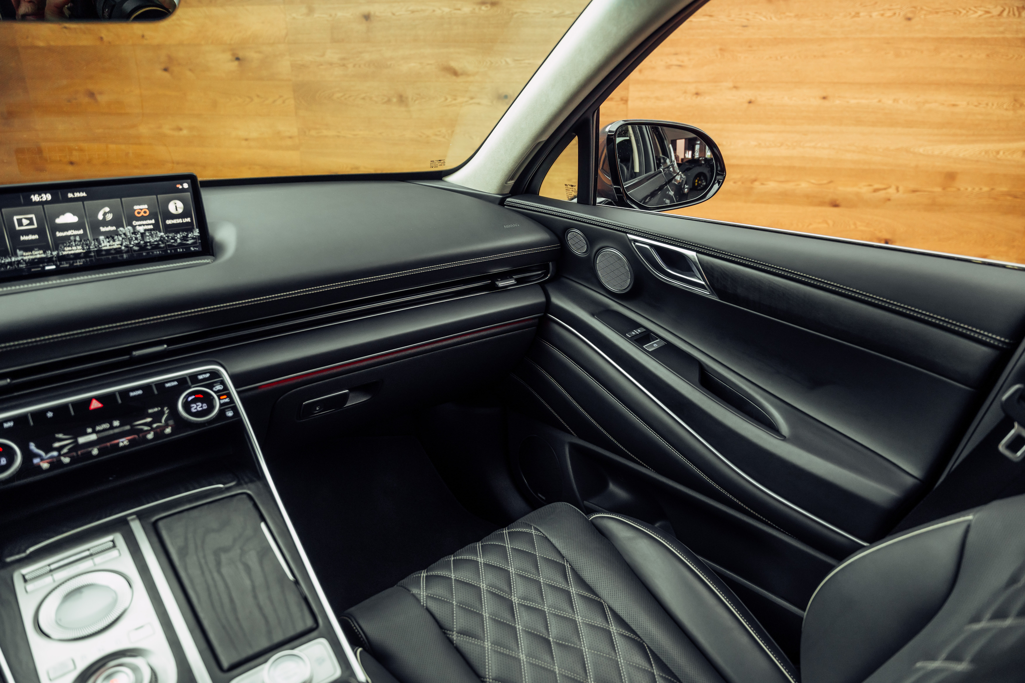 listing desktop thumbnail image 20