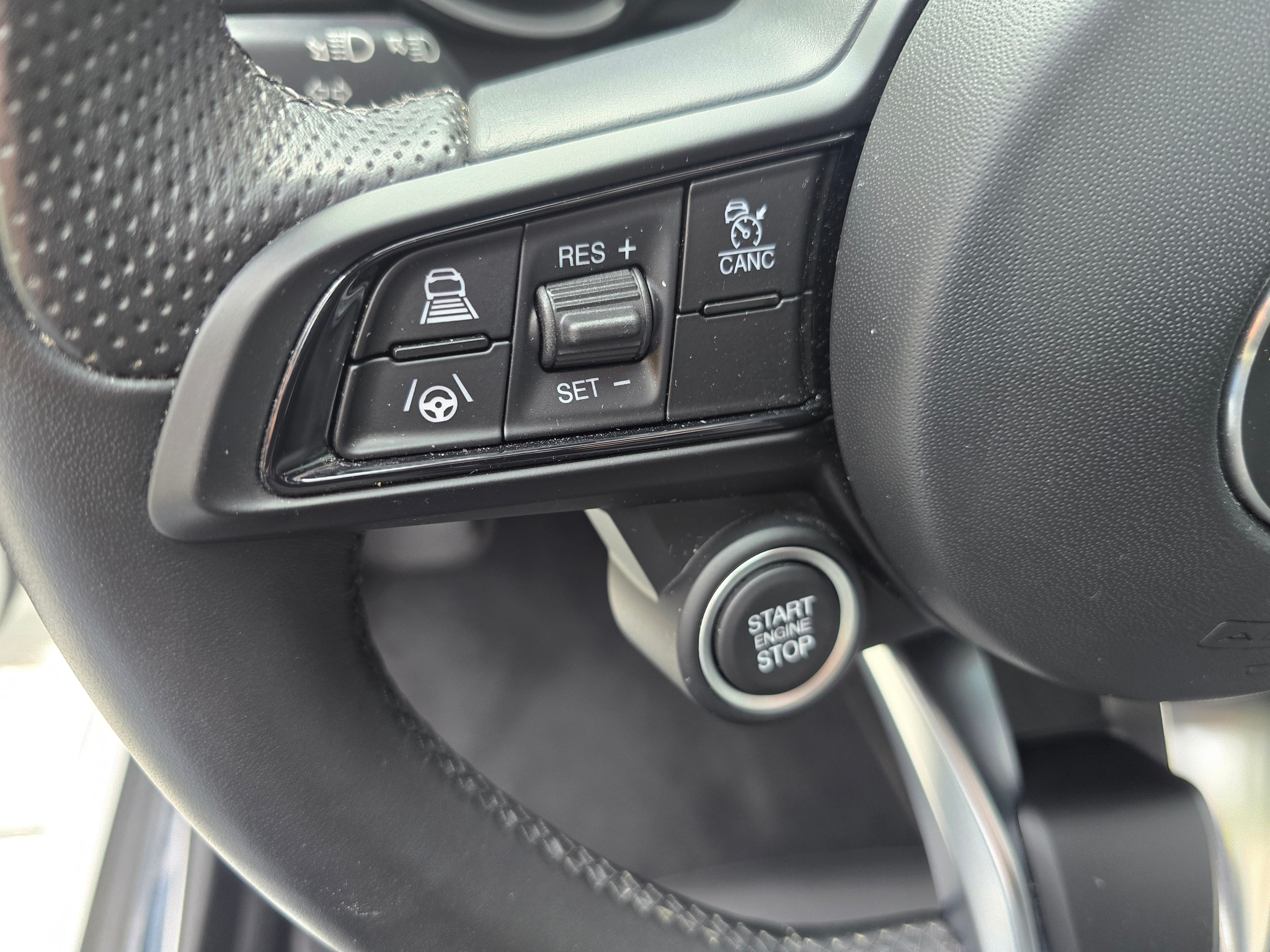 listing desktop thumbnail image 11