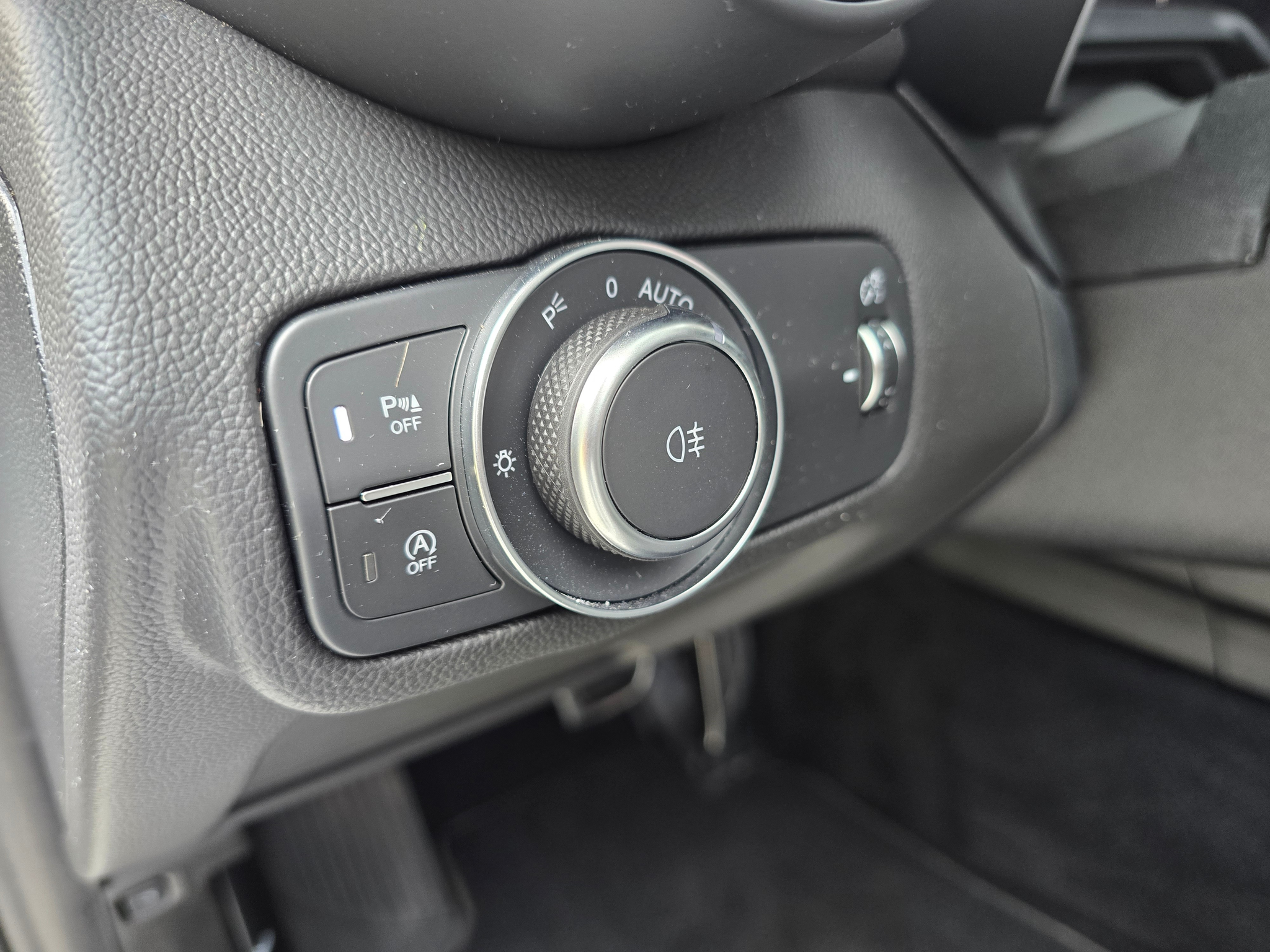 listing desktop thumbnail image 18