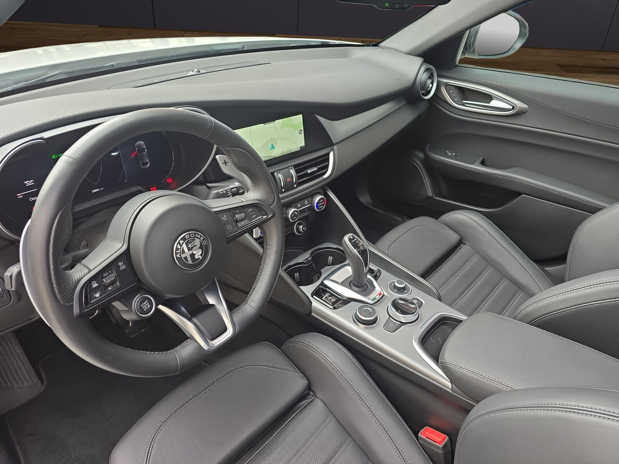 listing desktop thumbnail image 9