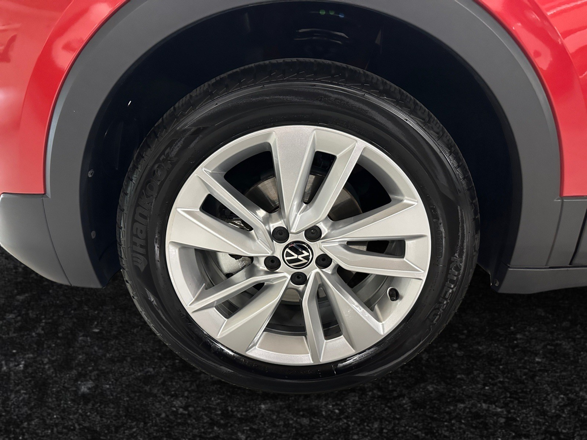 listing desktop thumbnail image 15