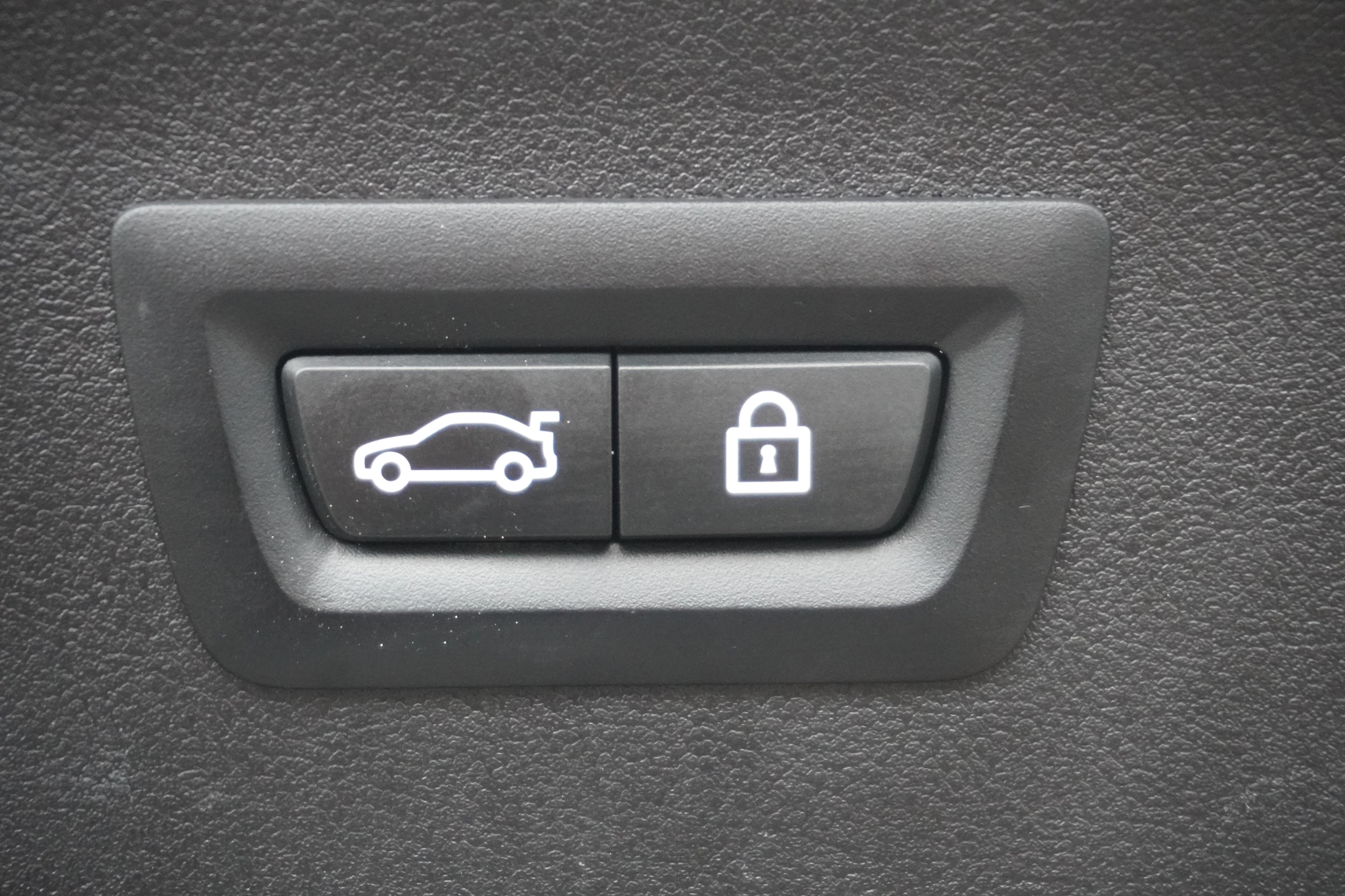 listing desktop thumbnail image 11