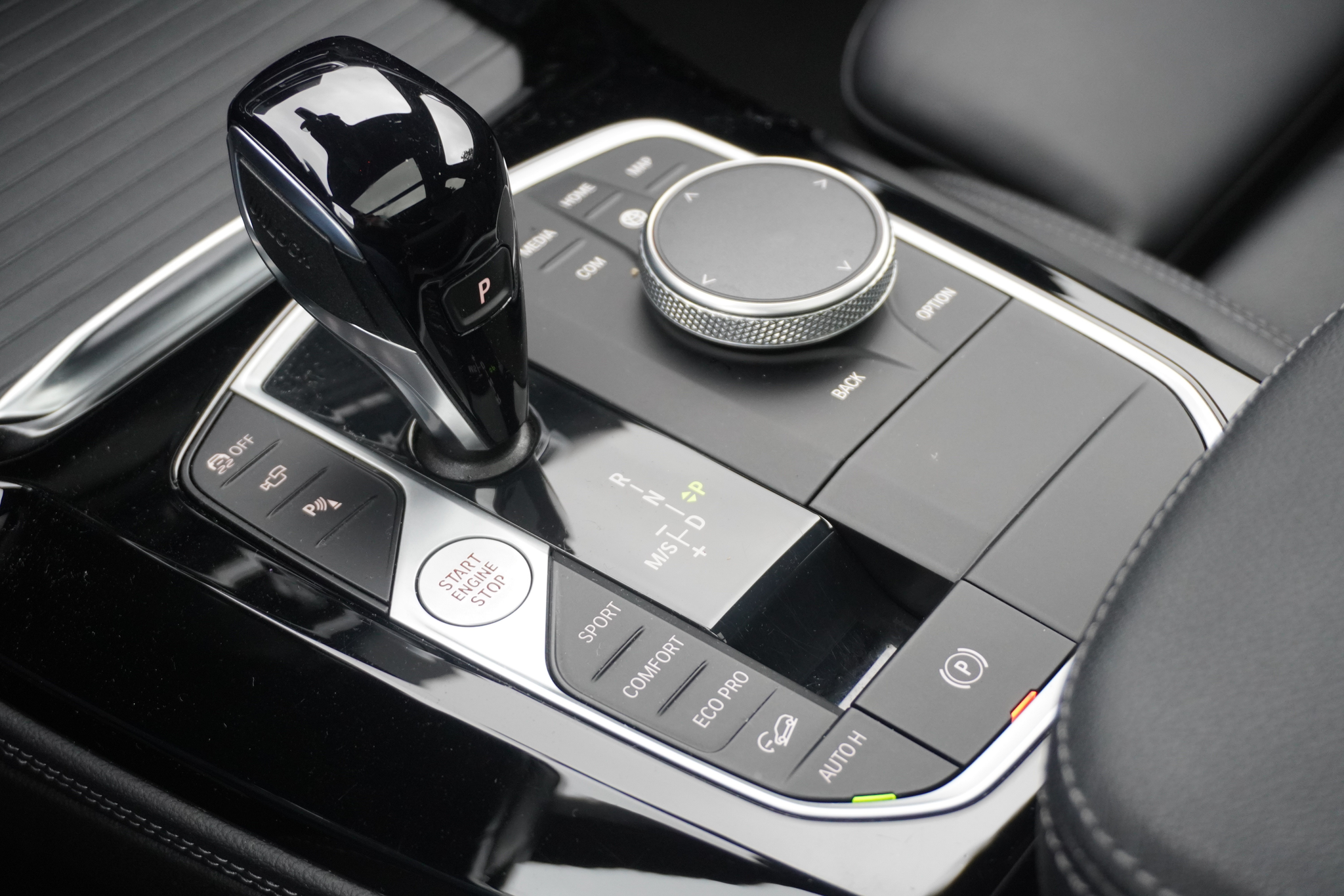 listing desktop thumbnail image 17