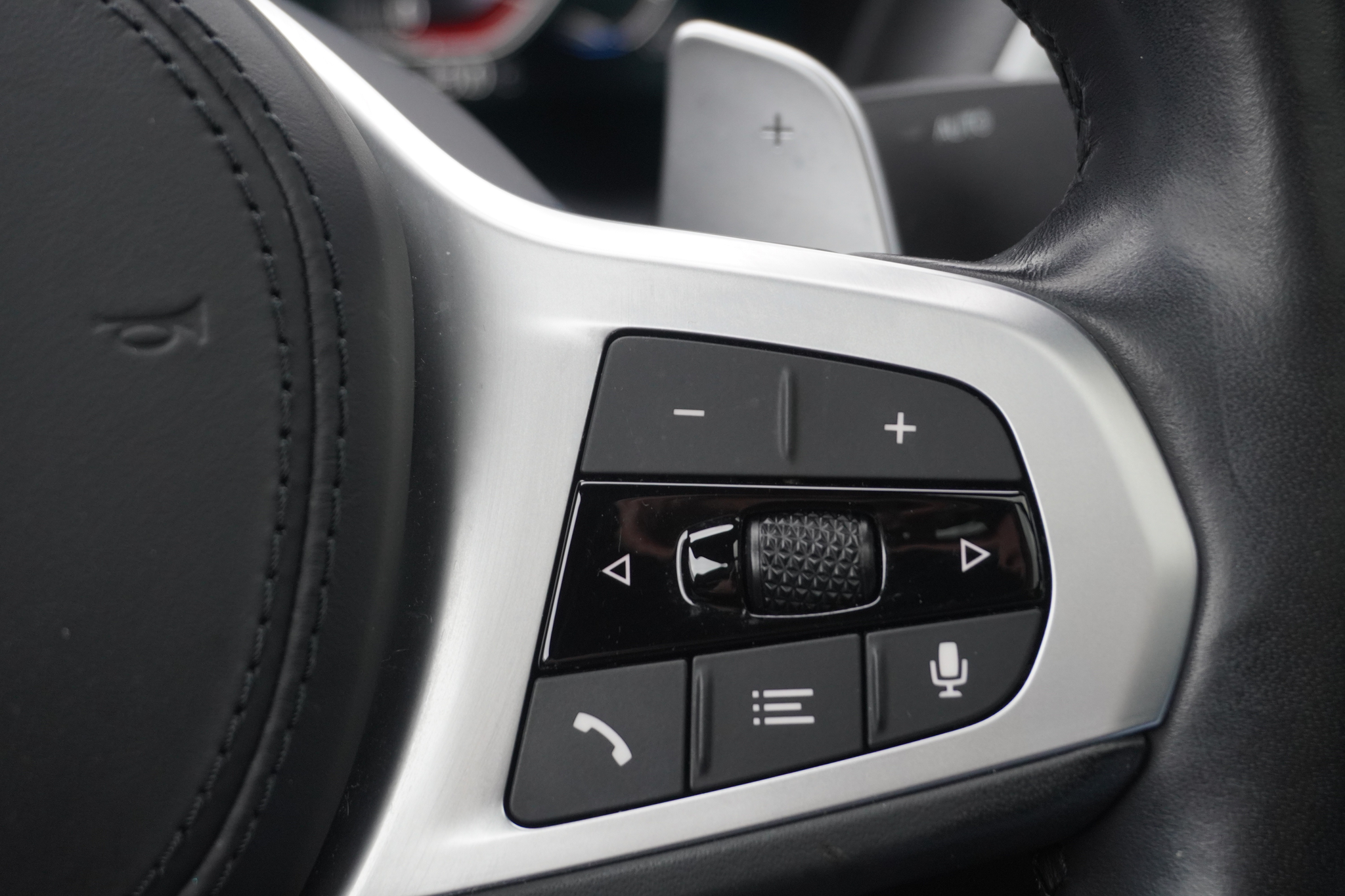 listing desktop thumbnail image 23