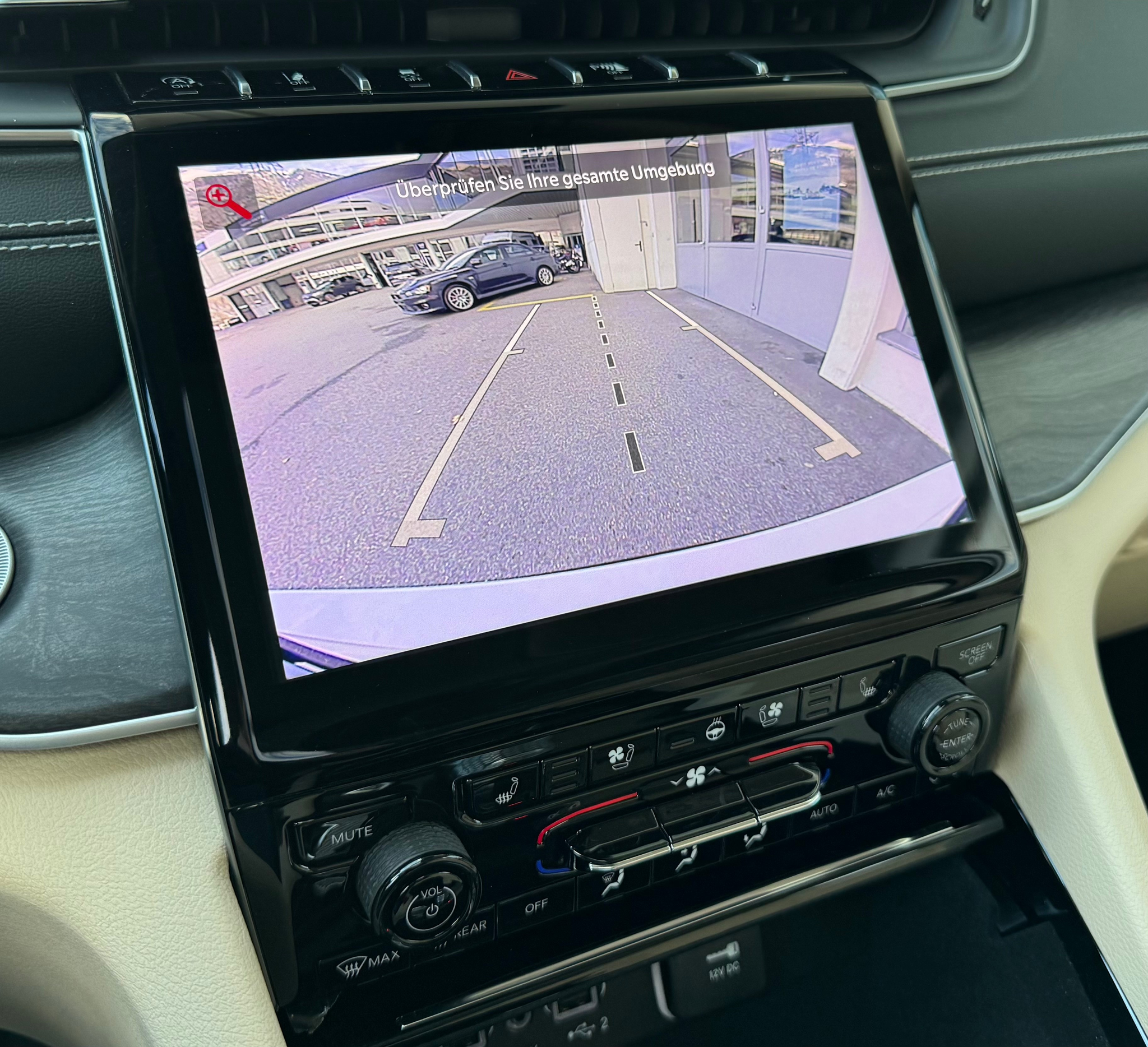 listing desktop thumbnail image 17