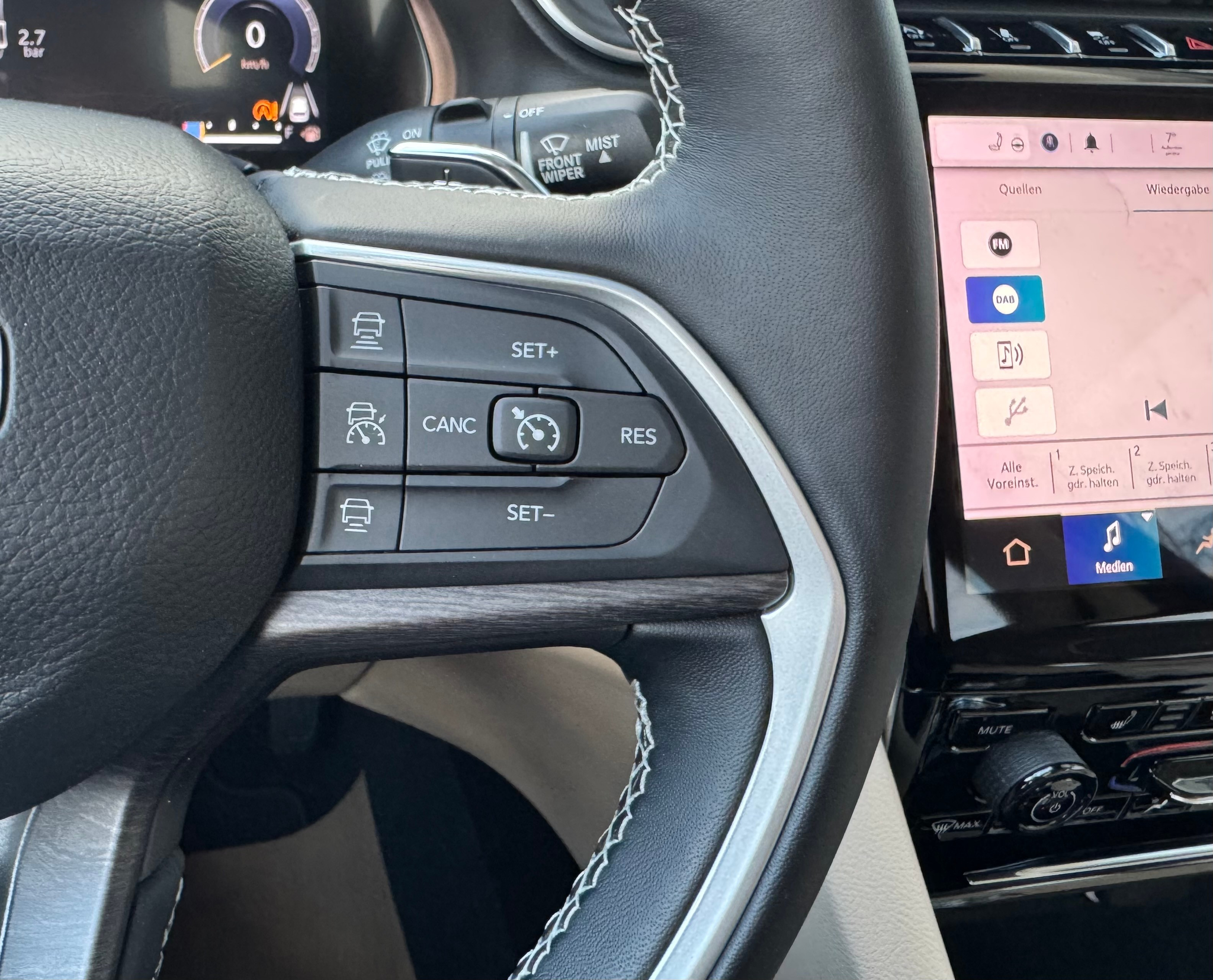 listing desktop thumbnail image 15