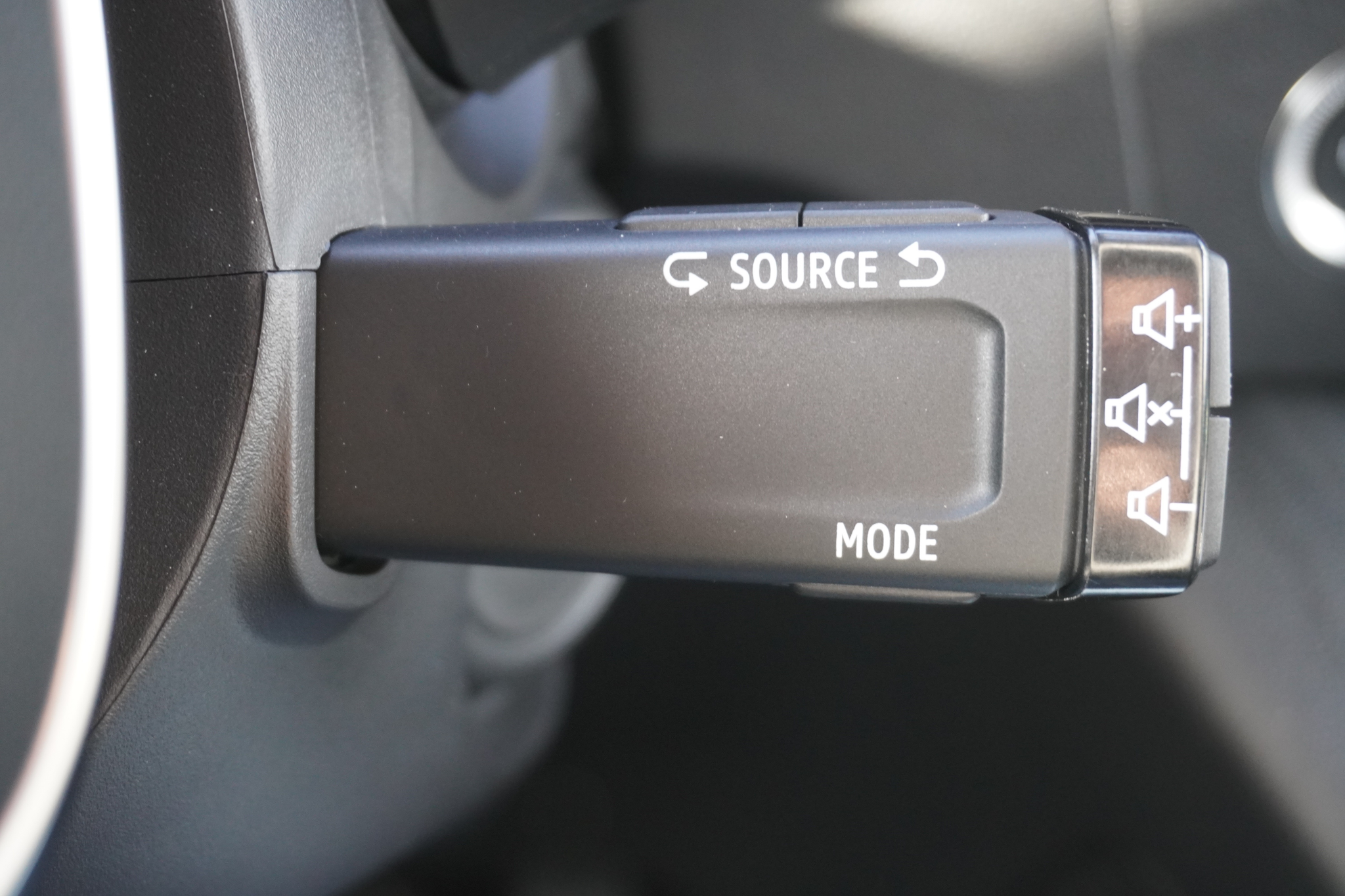 listing desktop thumbnail image 18