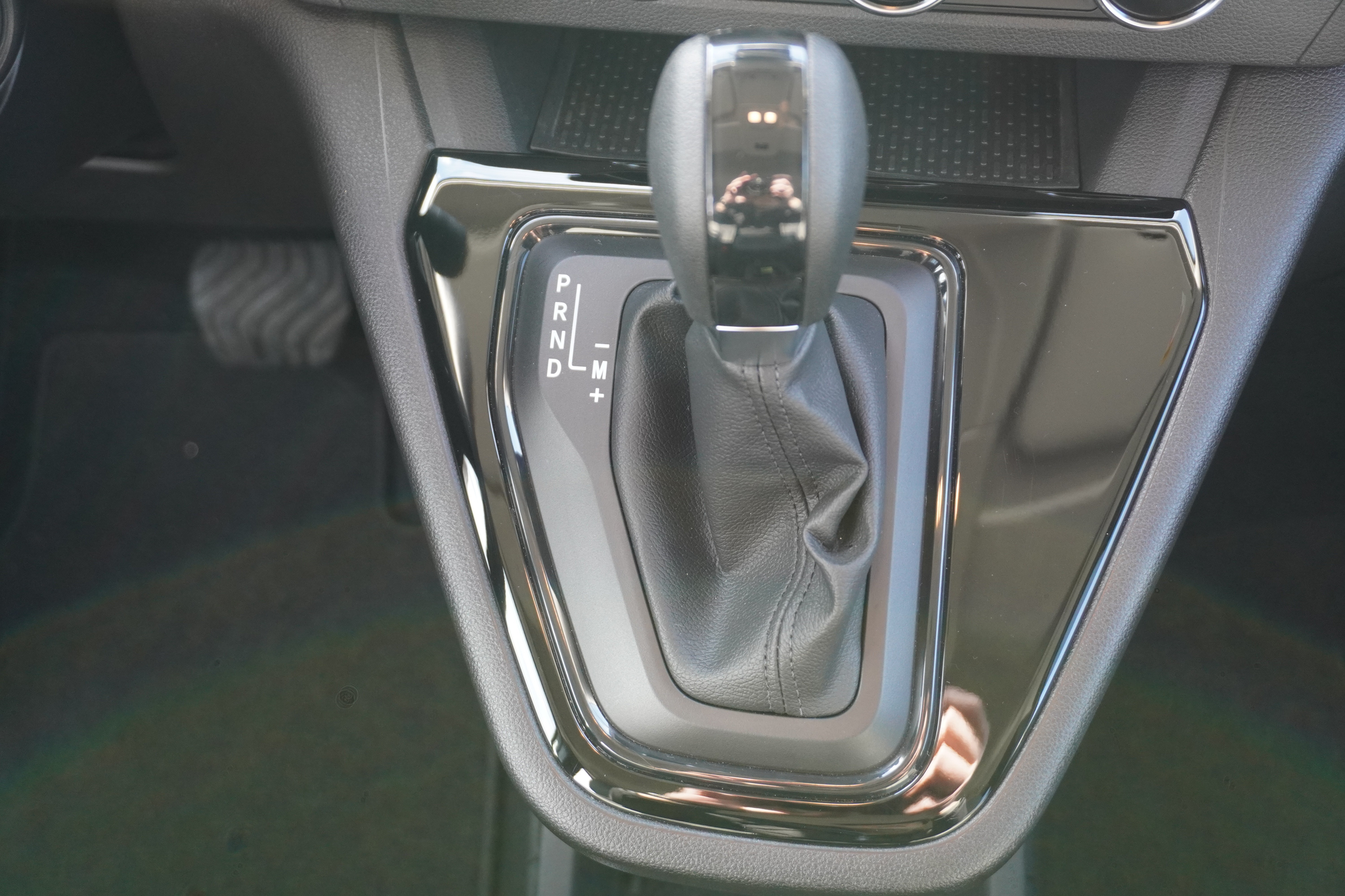 listing desktop thumbnail image 14