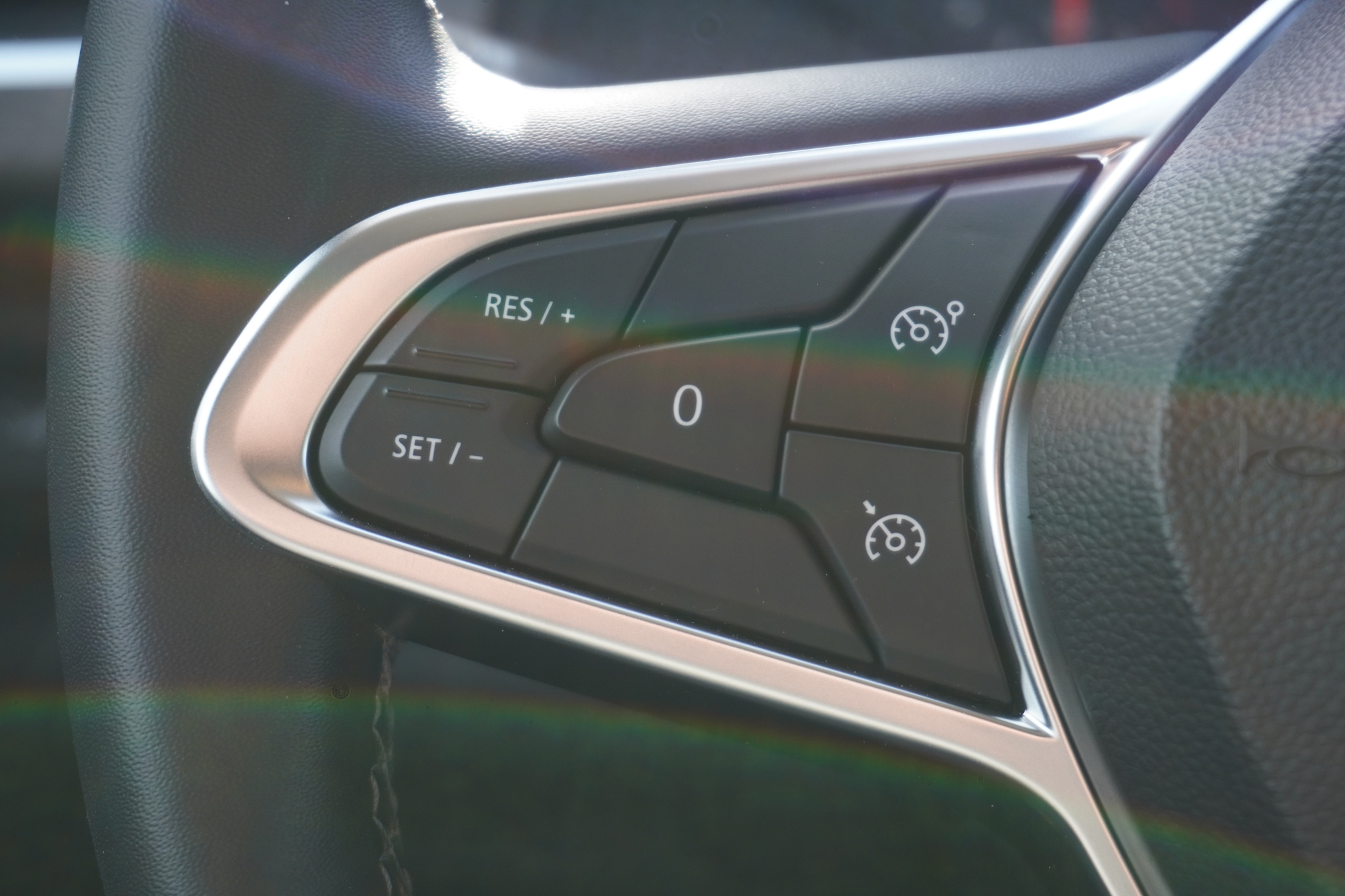 listing desktop thumbnail image 16