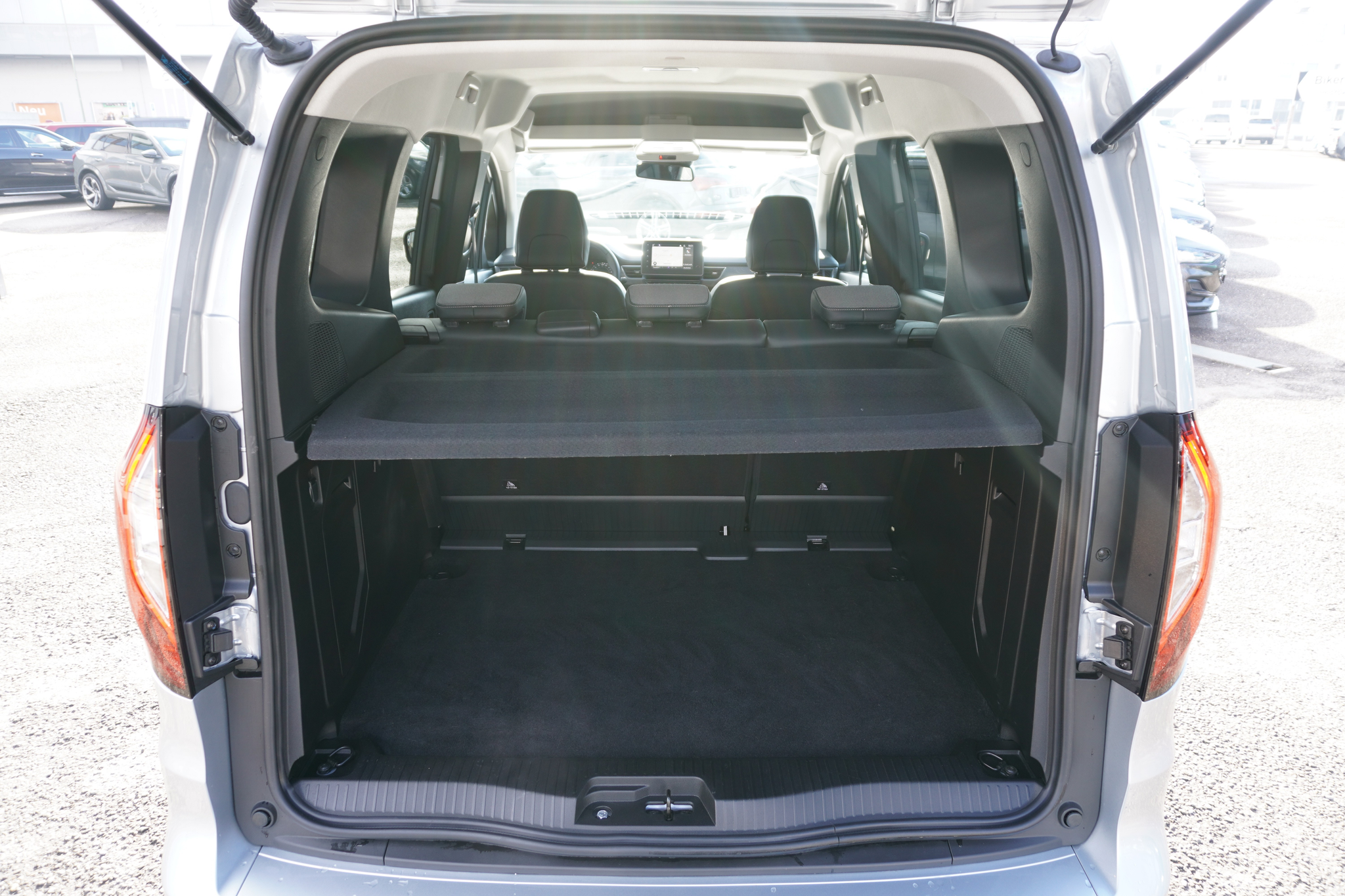 listing desktop thumbnail image 9