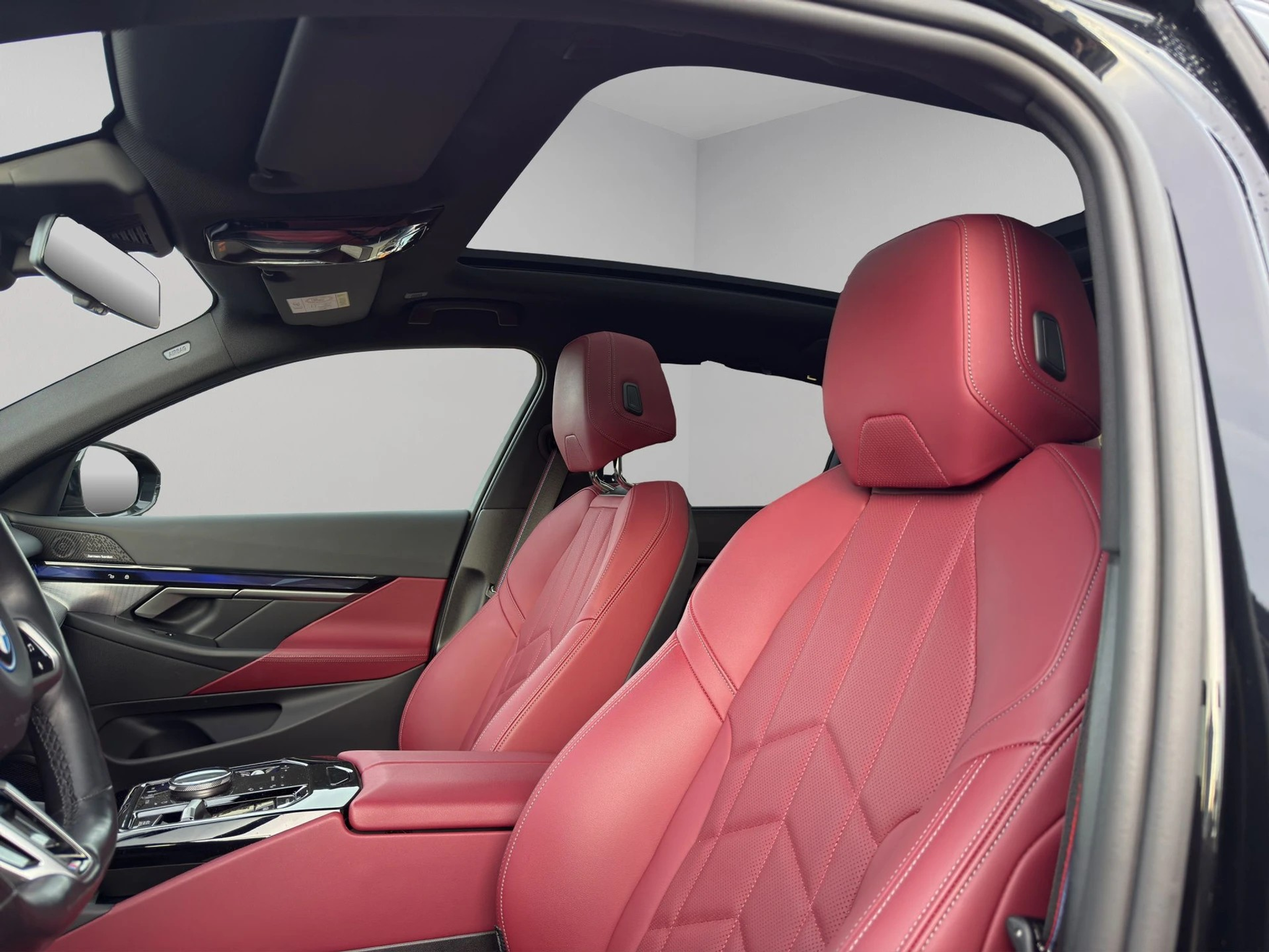 listing desktop thumbnail image 10