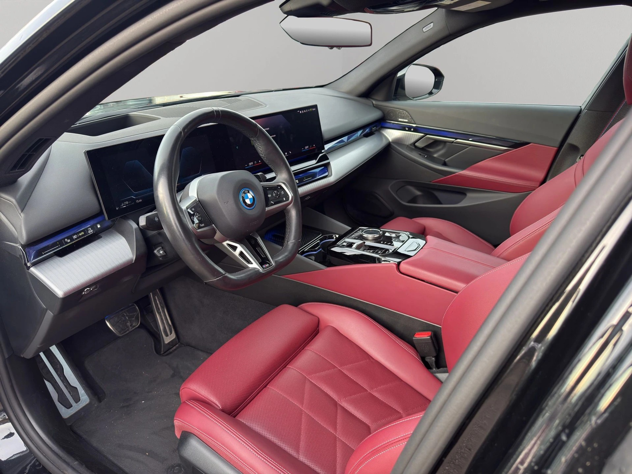 listing desktop thumbnail image 11