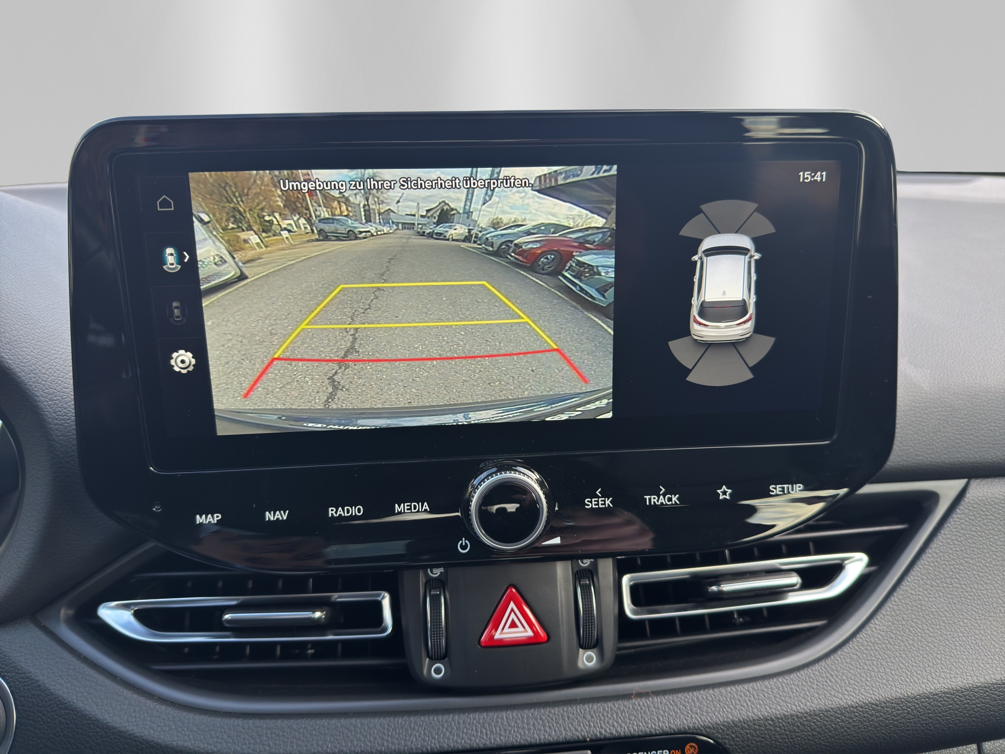 listing desktop thumbnail image 17