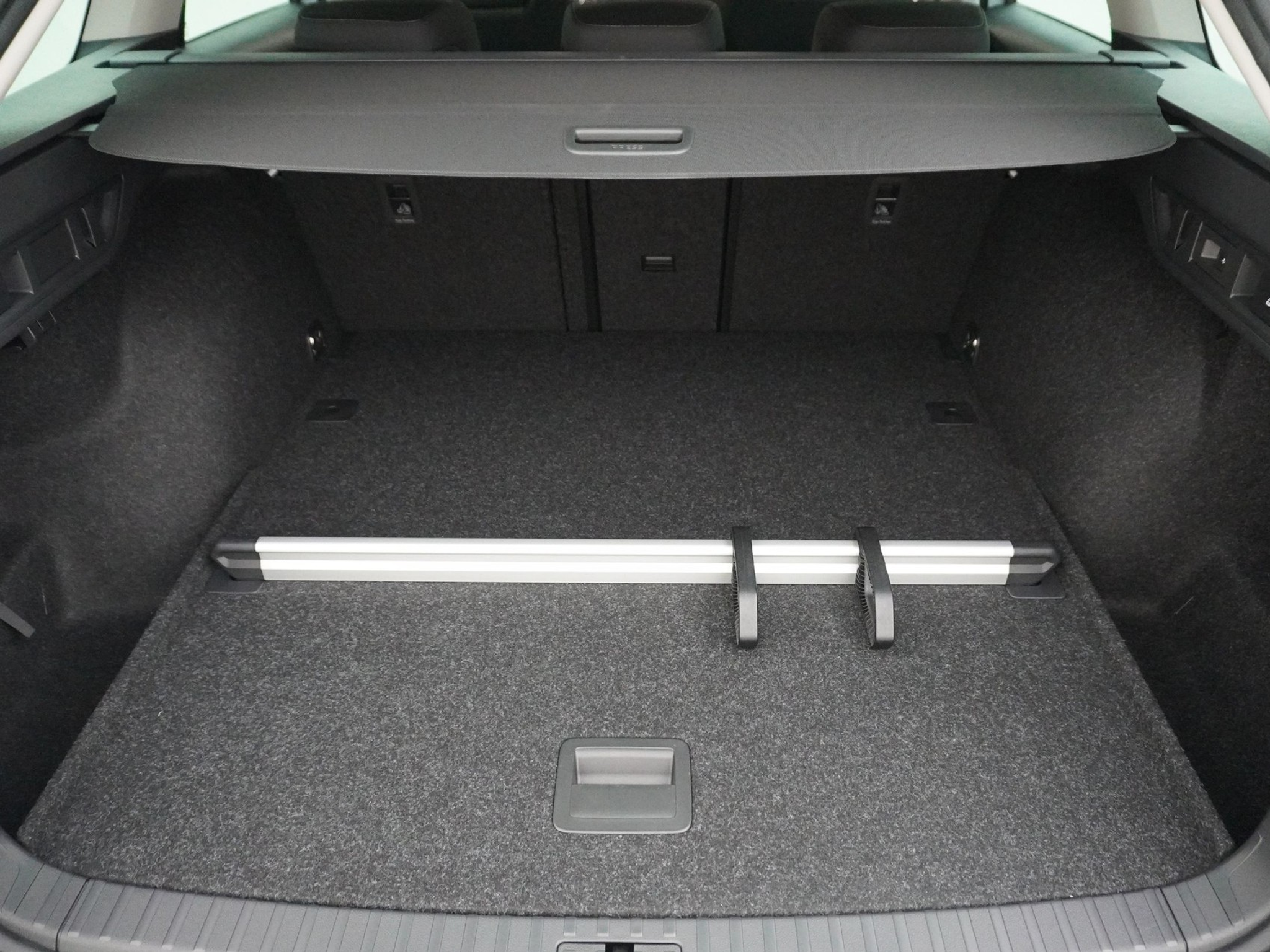 listing desktop thumbnail image 20