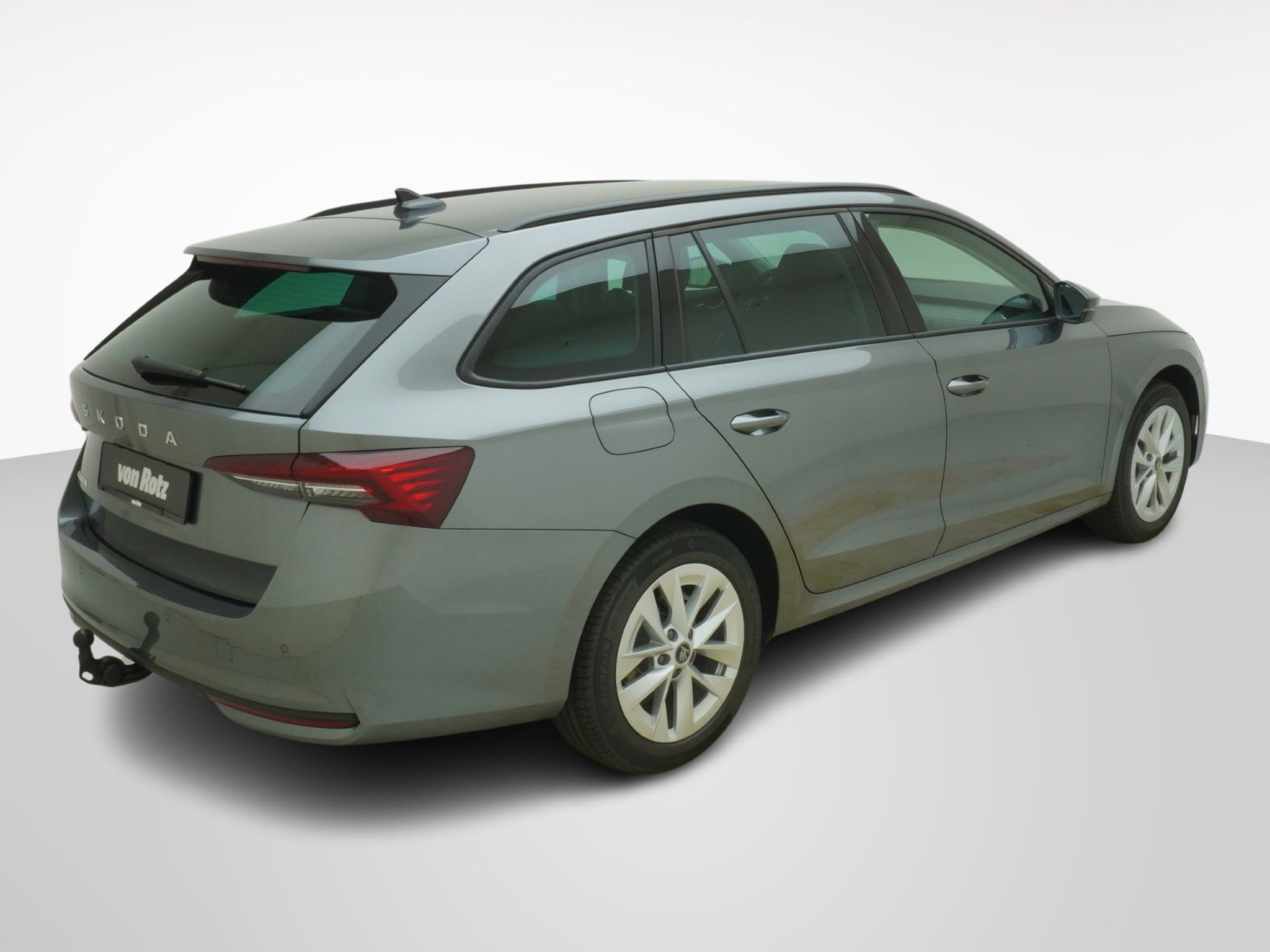 listing desktop thumbnail image 4