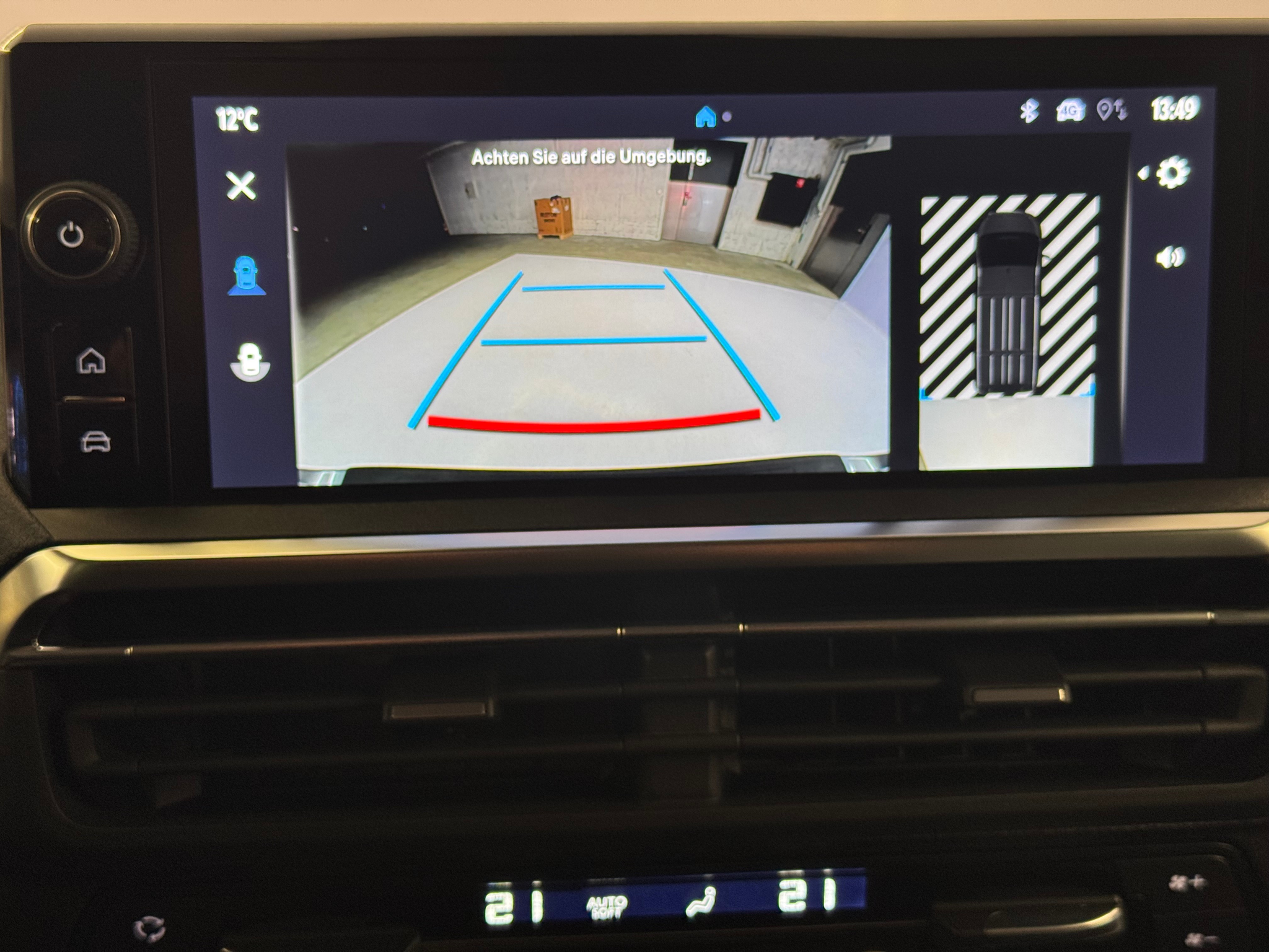 listing desktop thumbnail image 15