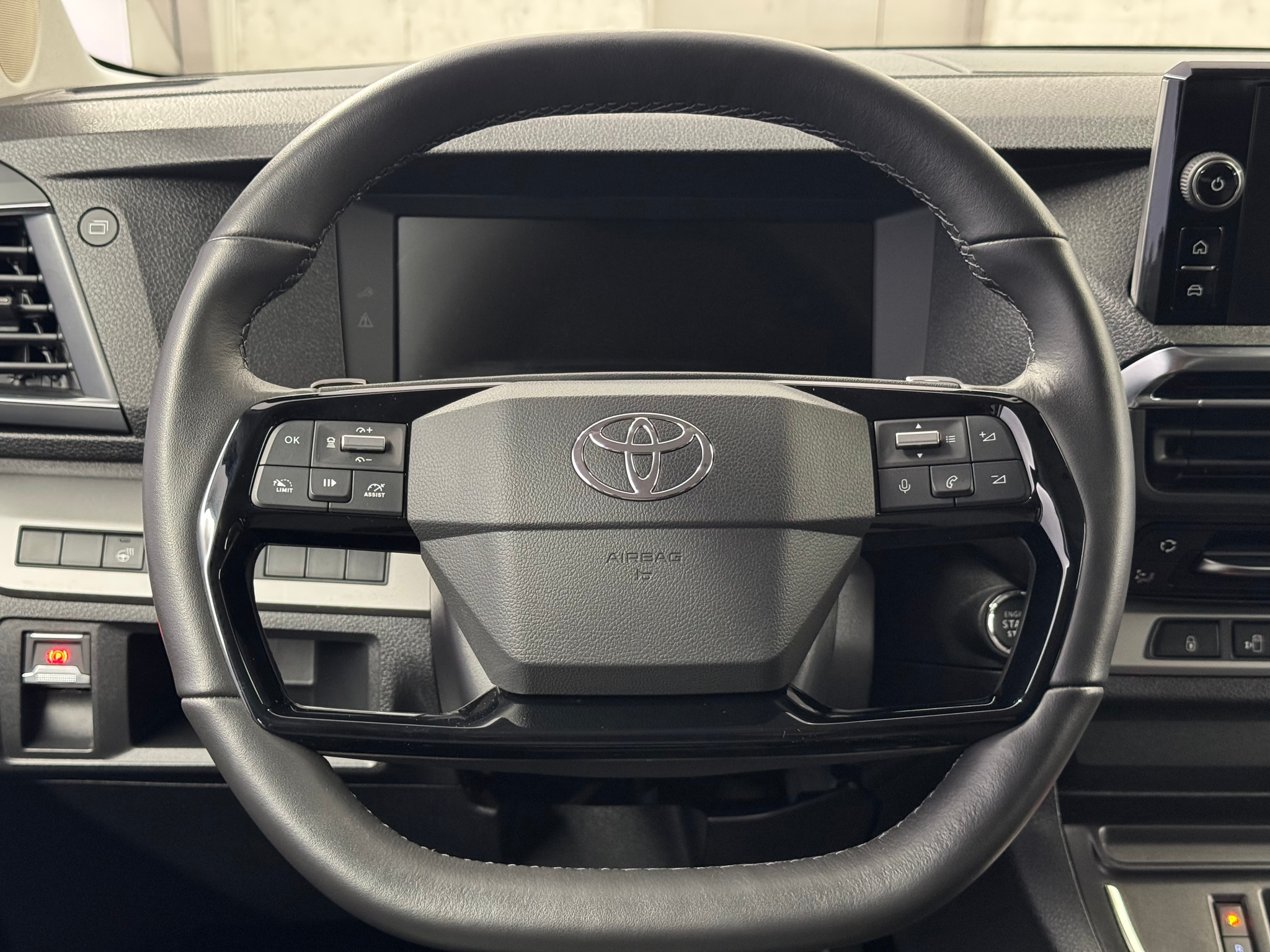 listing desktop thumbnail image 14