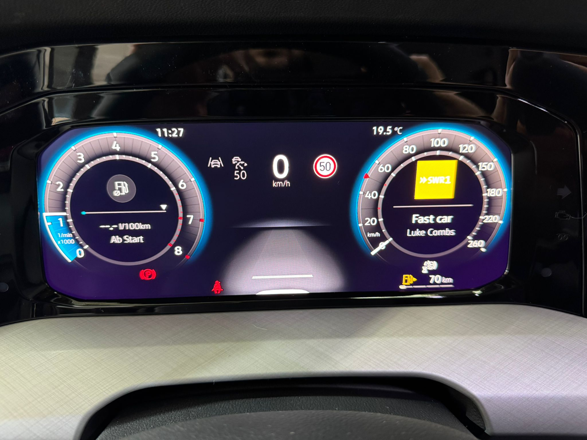 listing desktop thumbnail image 8