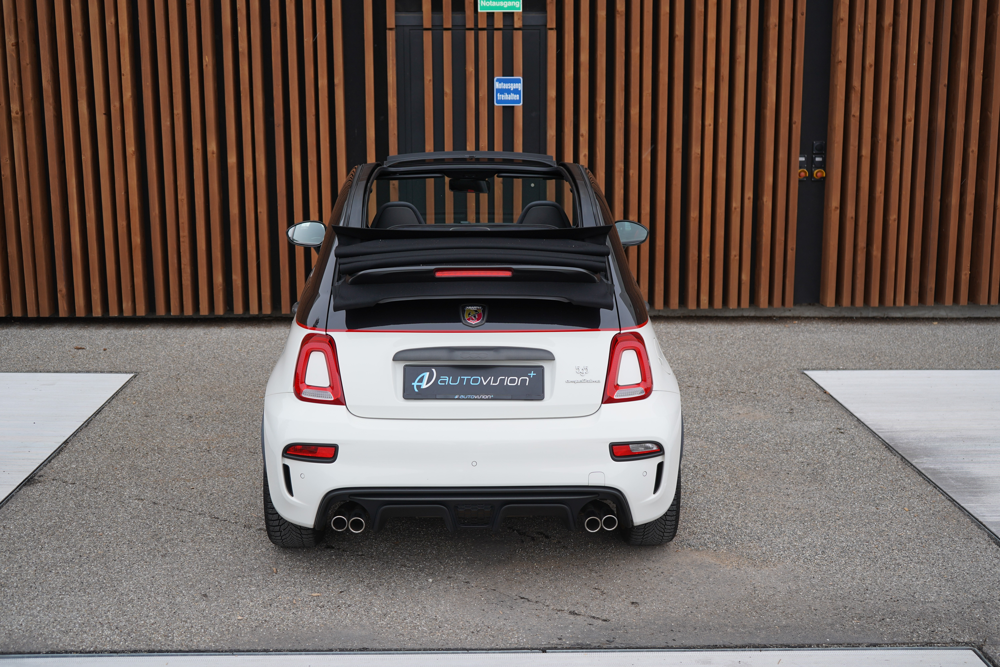 listing desktop thumbnail image 14