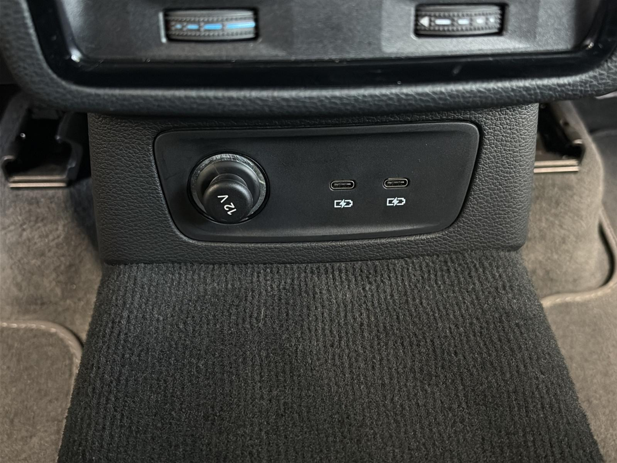 listing desktop thumbnail image 11