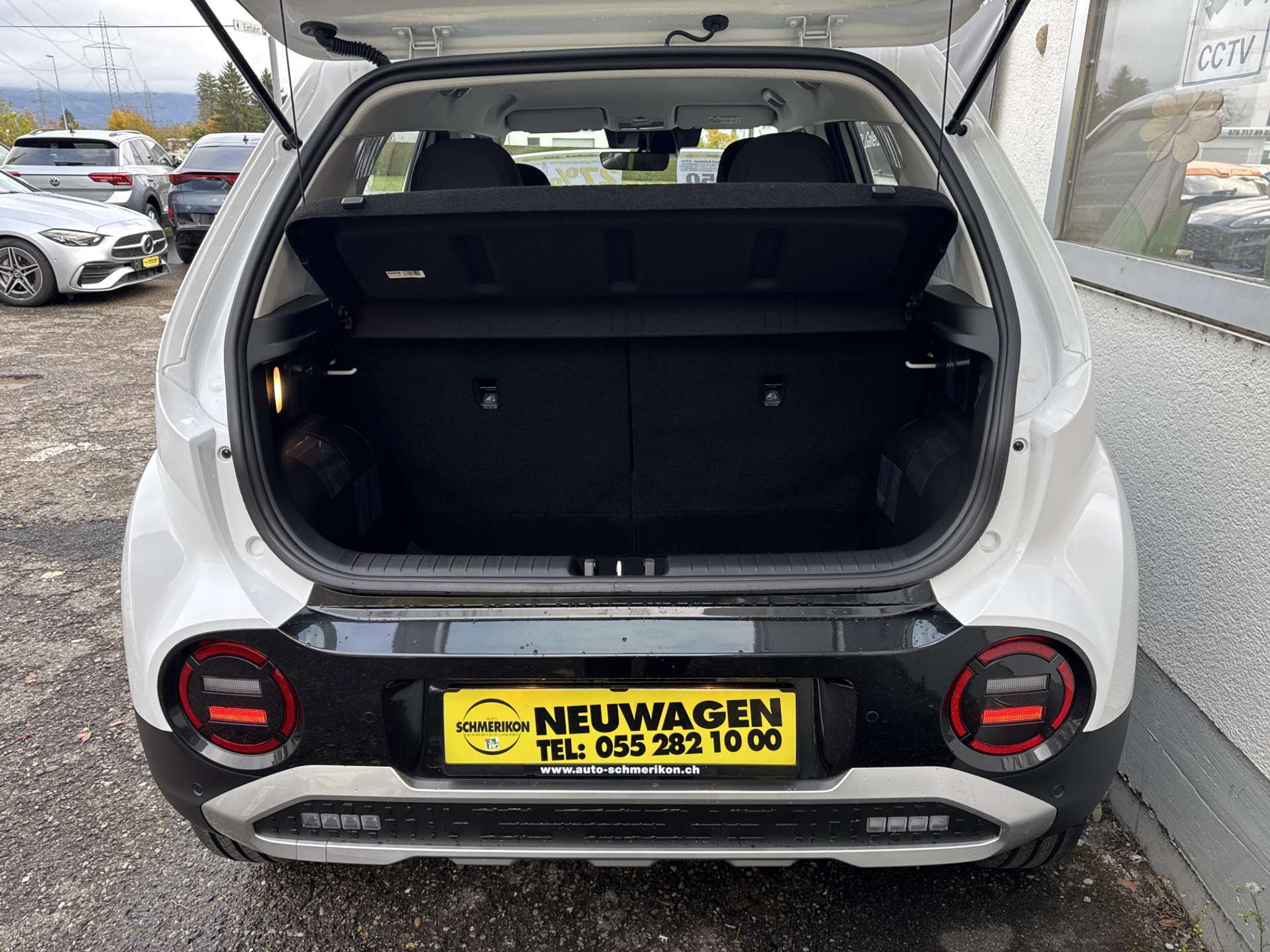 listing desktop thumbnail image 8