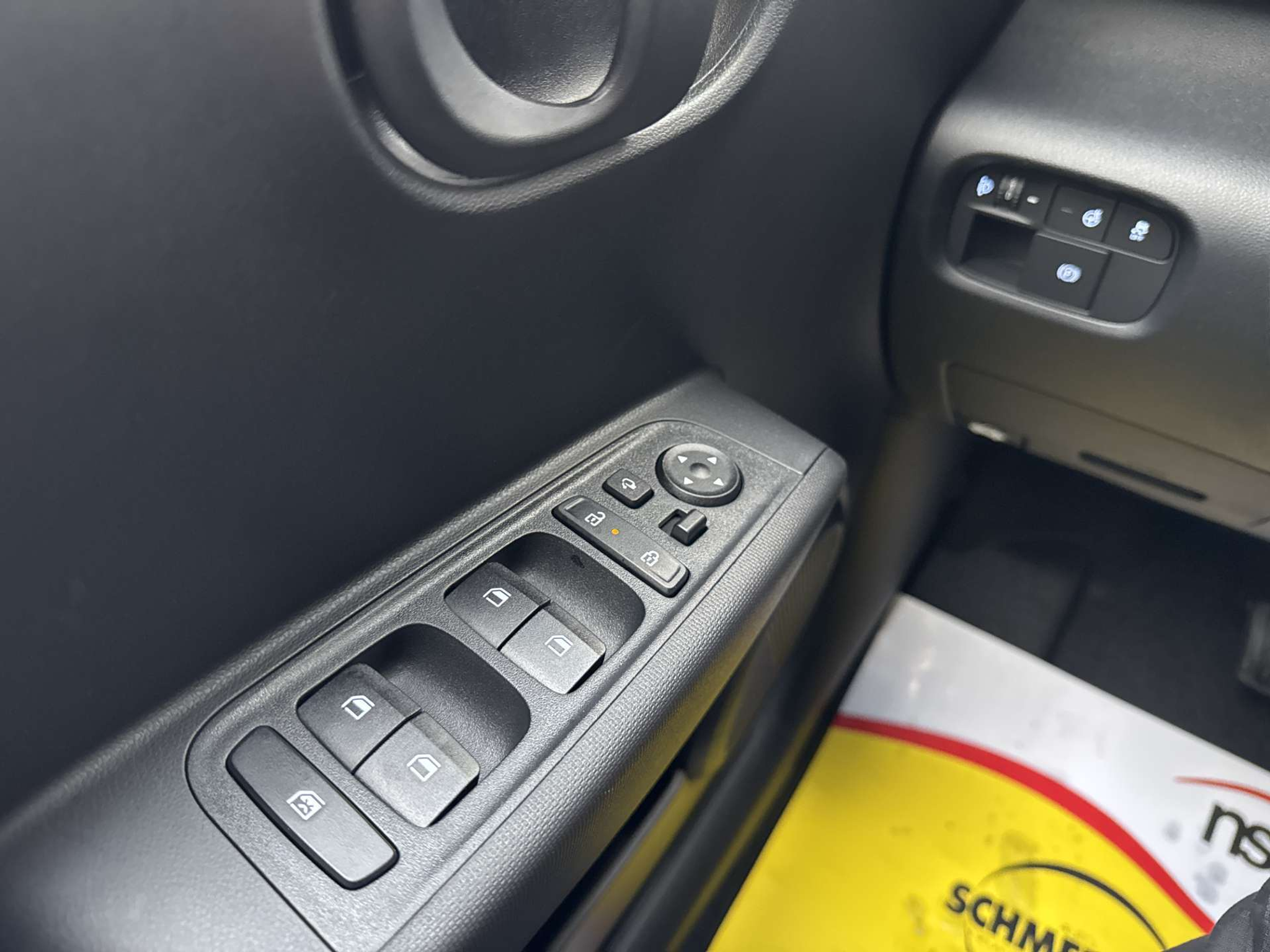 listing desktop thumbnail image 15