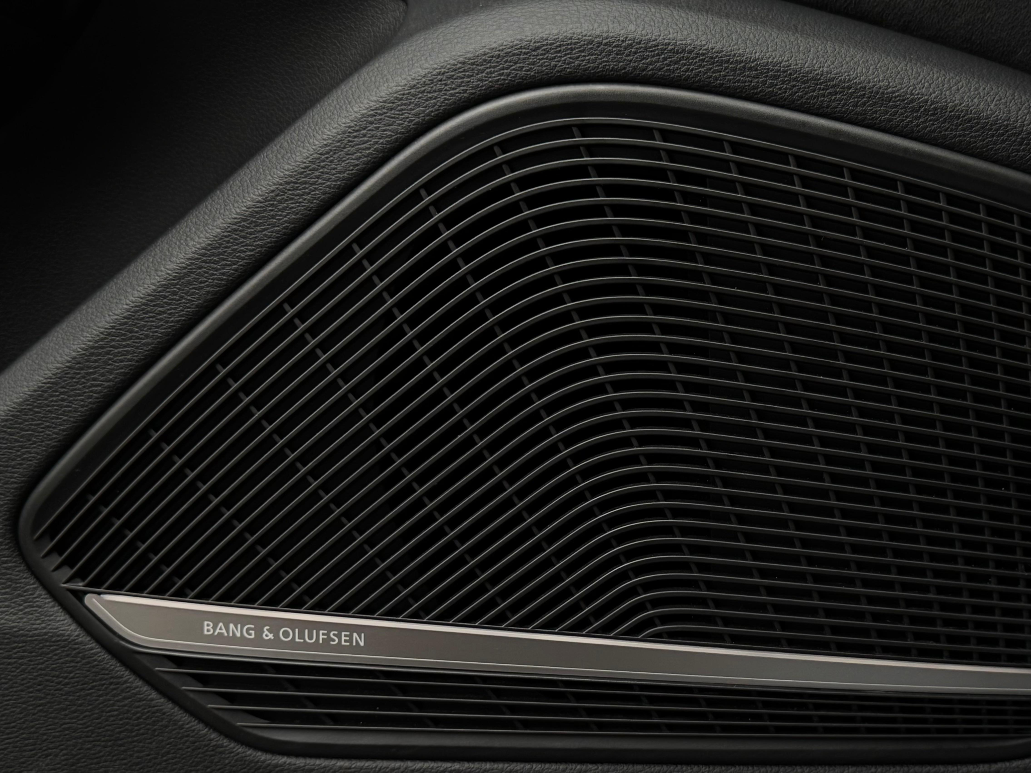 listing desktop thumbnail image 27