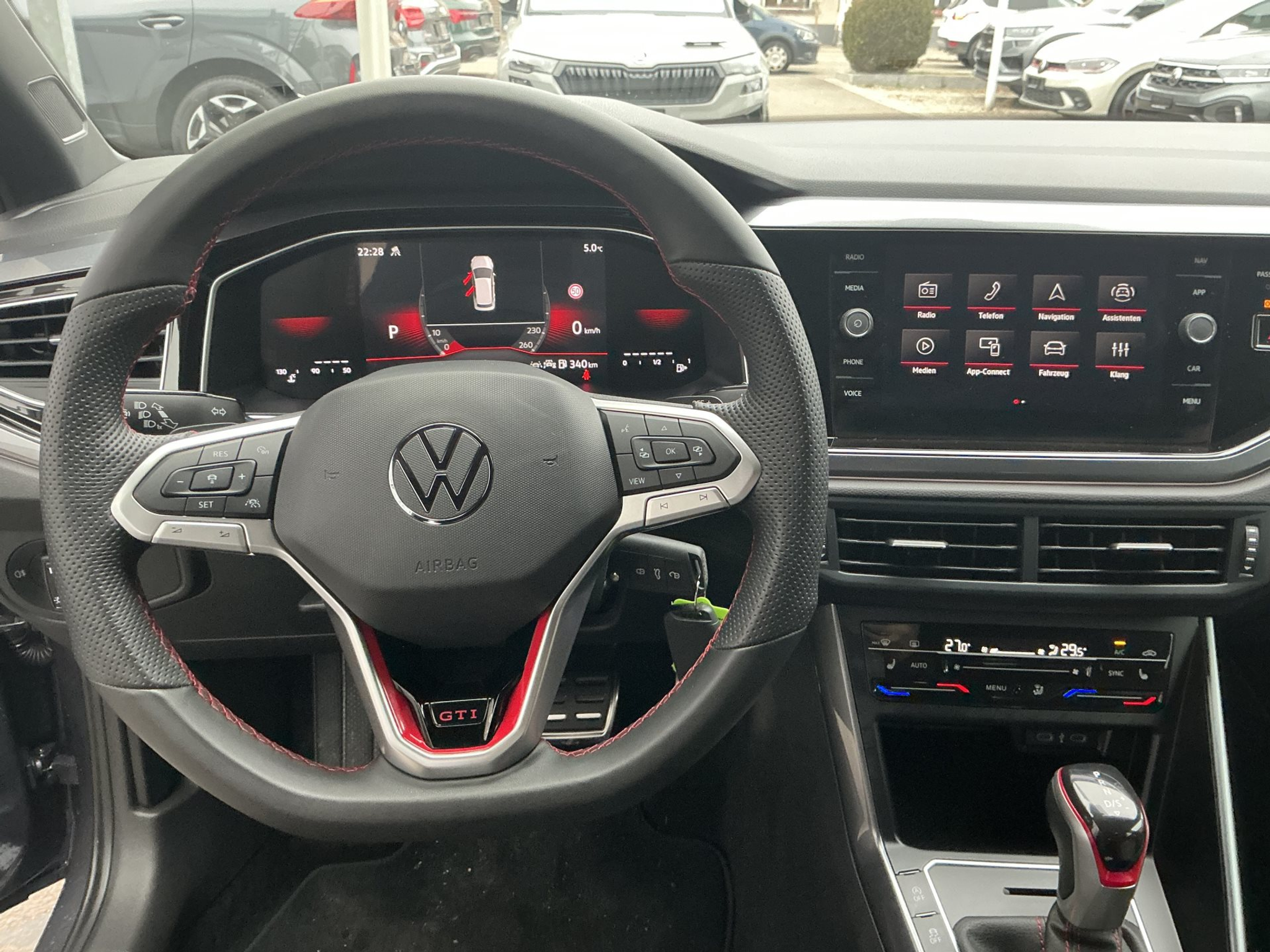 listing desktop thumbnail image 8