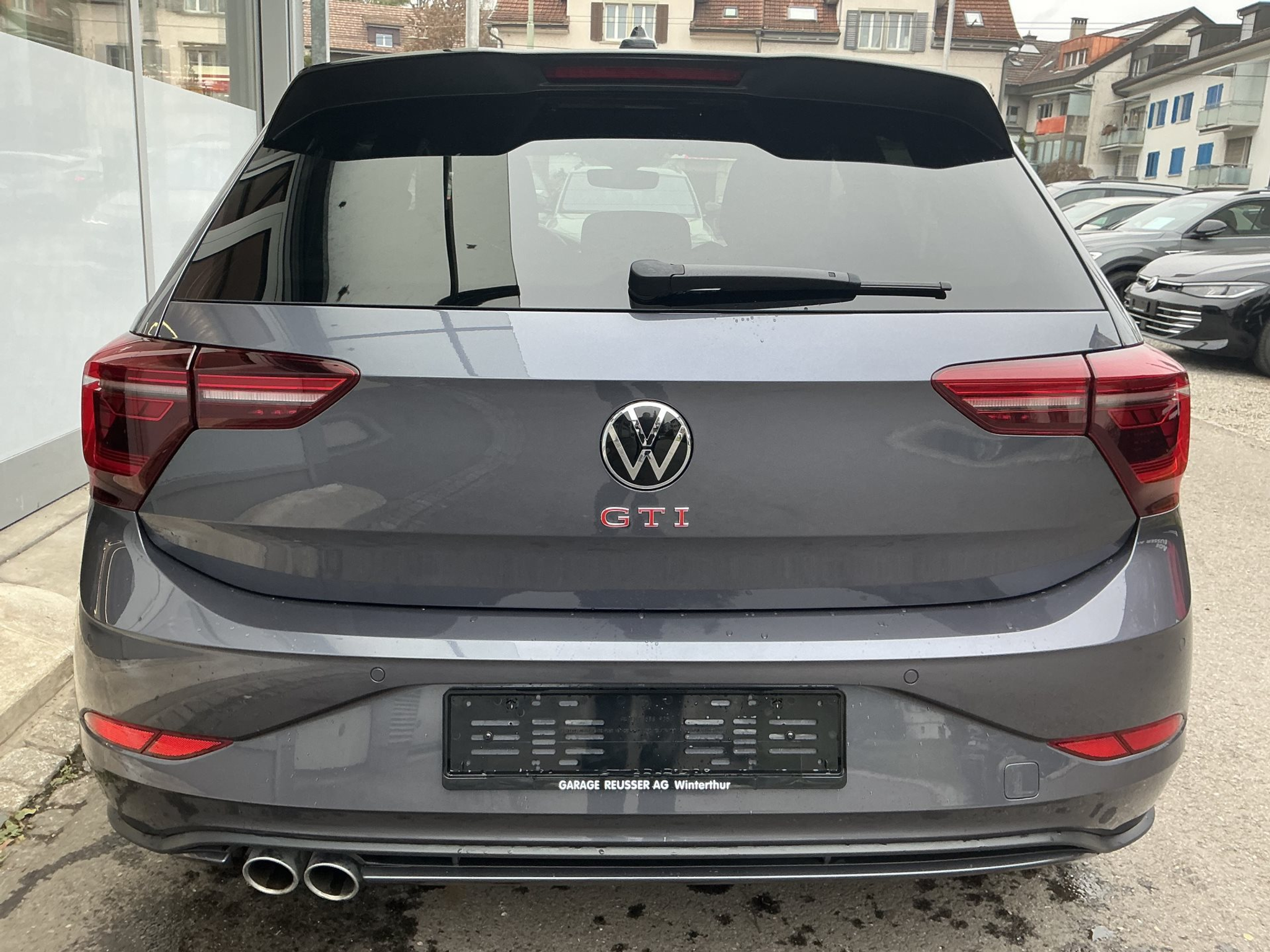 listing desktop thumbnail image 4