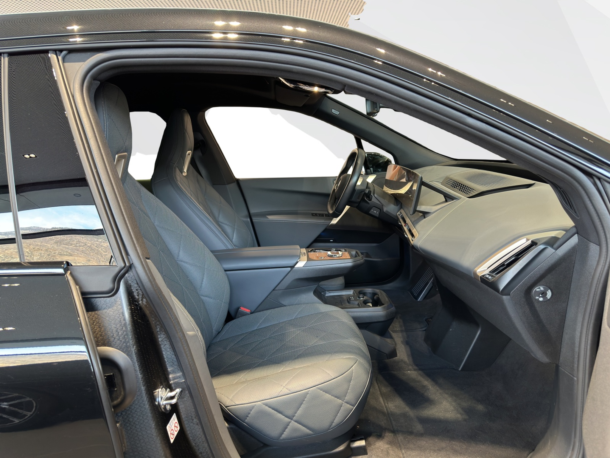 listing desktop thumbnail image 10