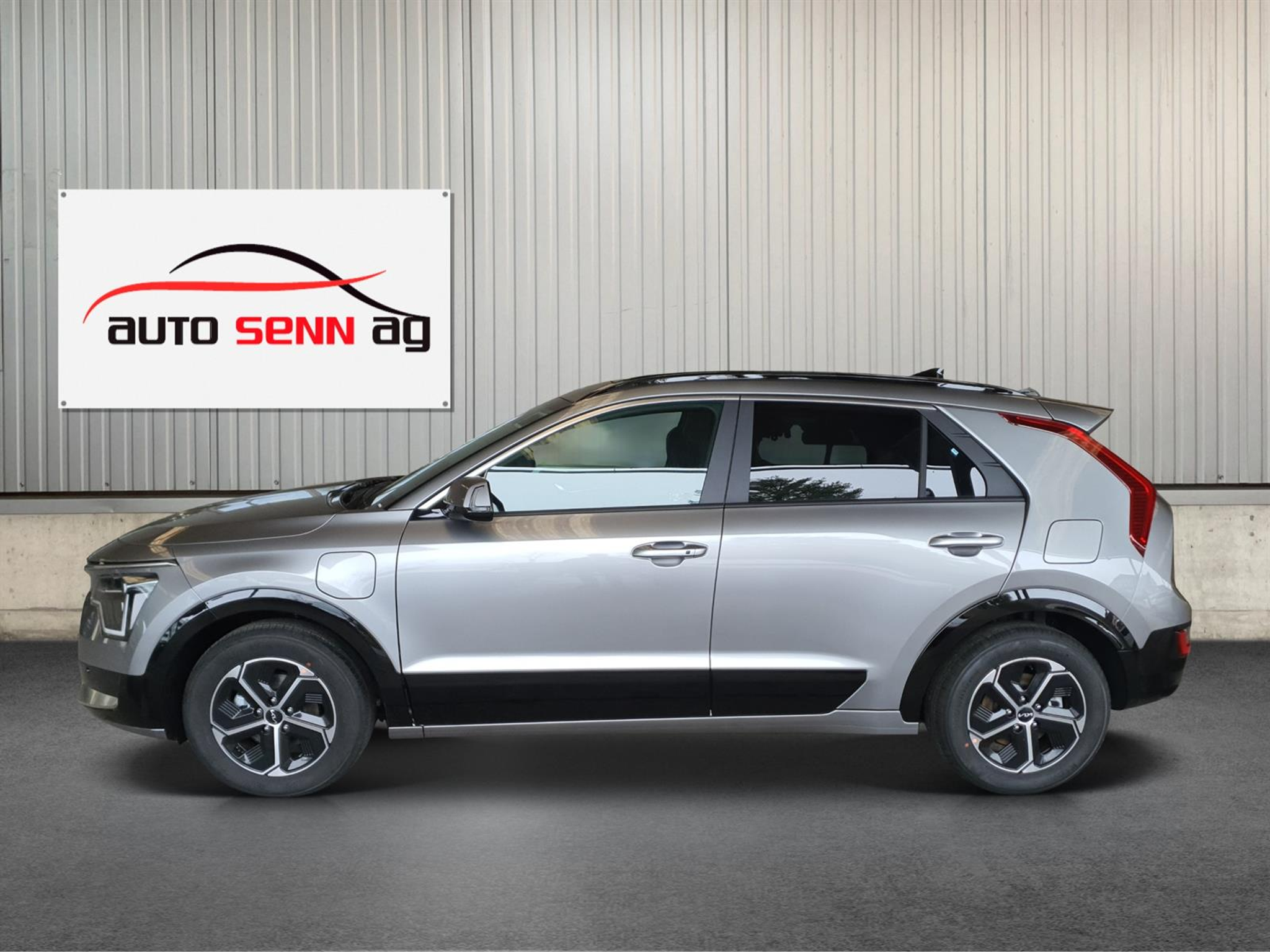 listing desktop thumbnail image 1