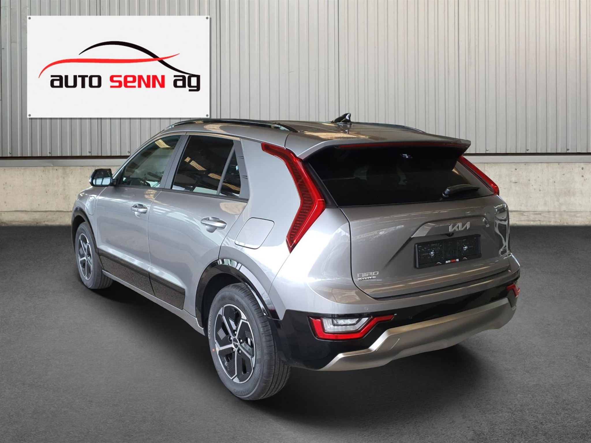 listing desktop thumbnail image 2