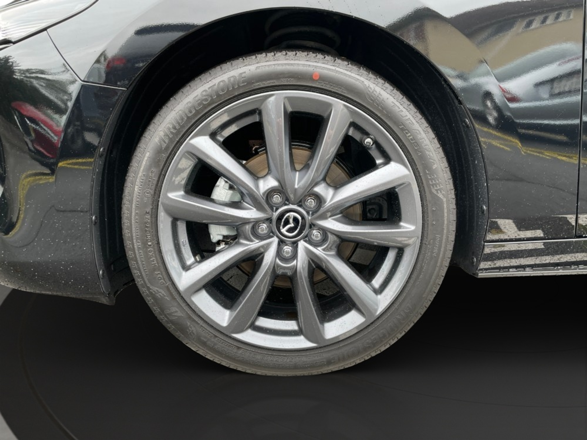 listing desktop thumbnail image 4