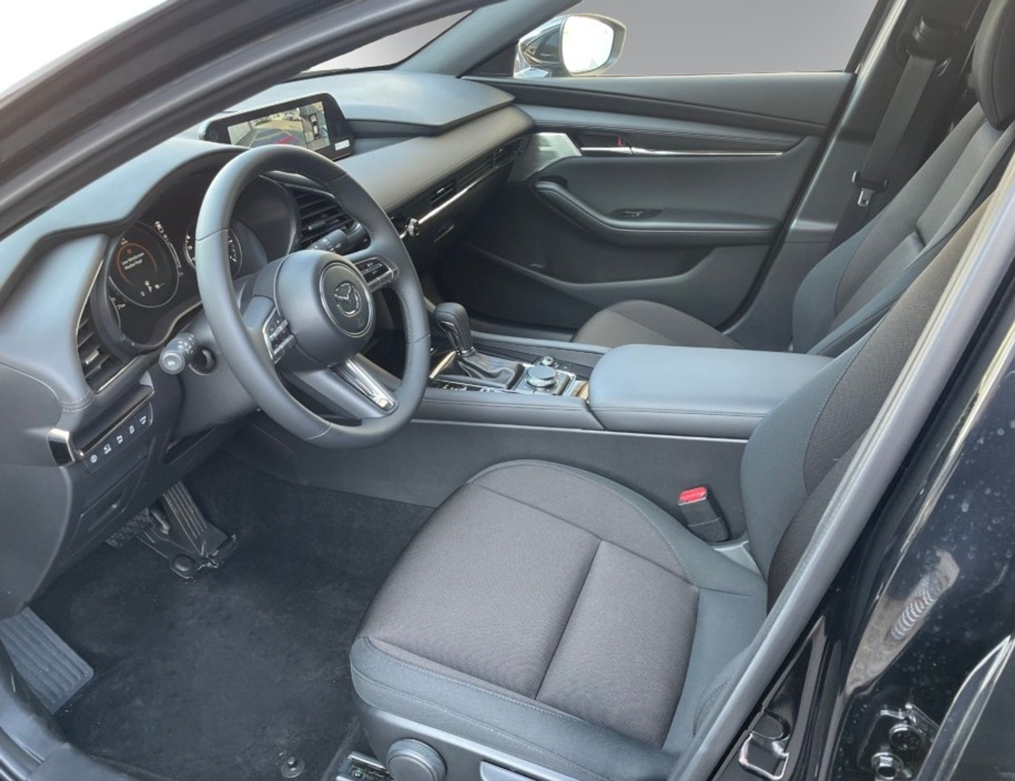 listing desktop thumbnail image 3