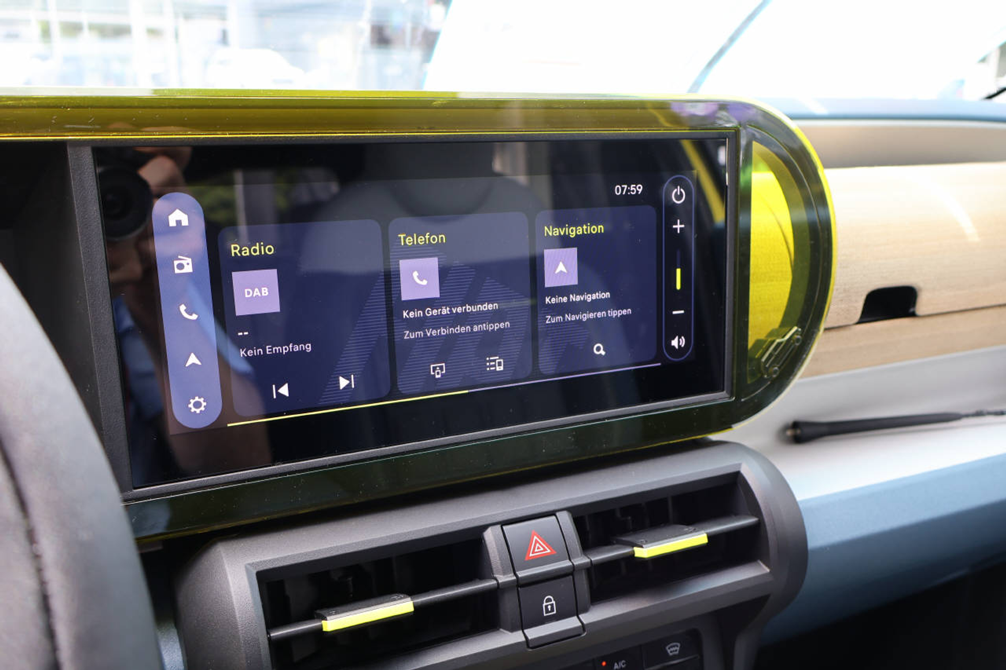 listing desktop thumbnail image 12