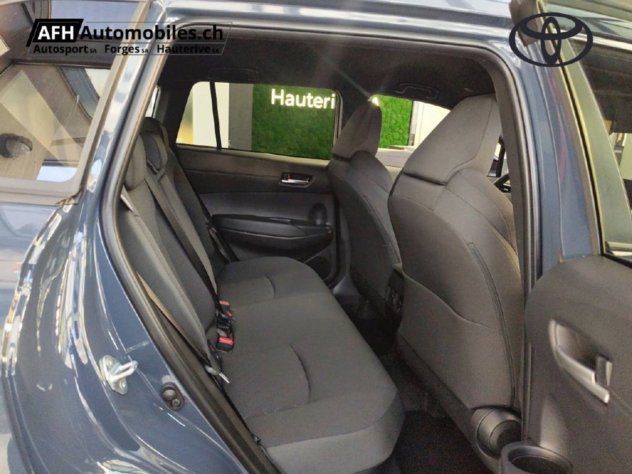 listing desktop thumbnail image 15