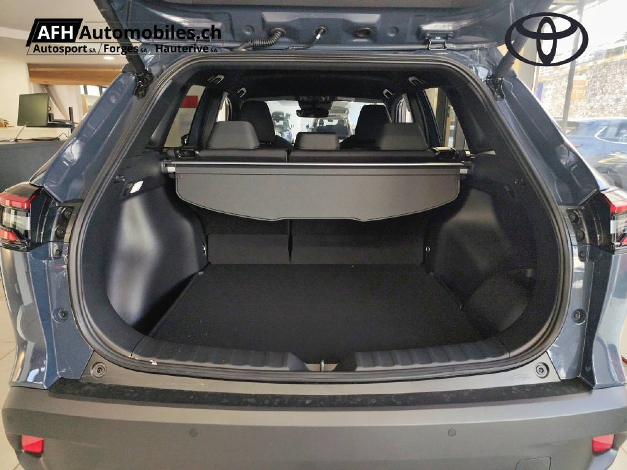 listing desktop thumbnail image 9