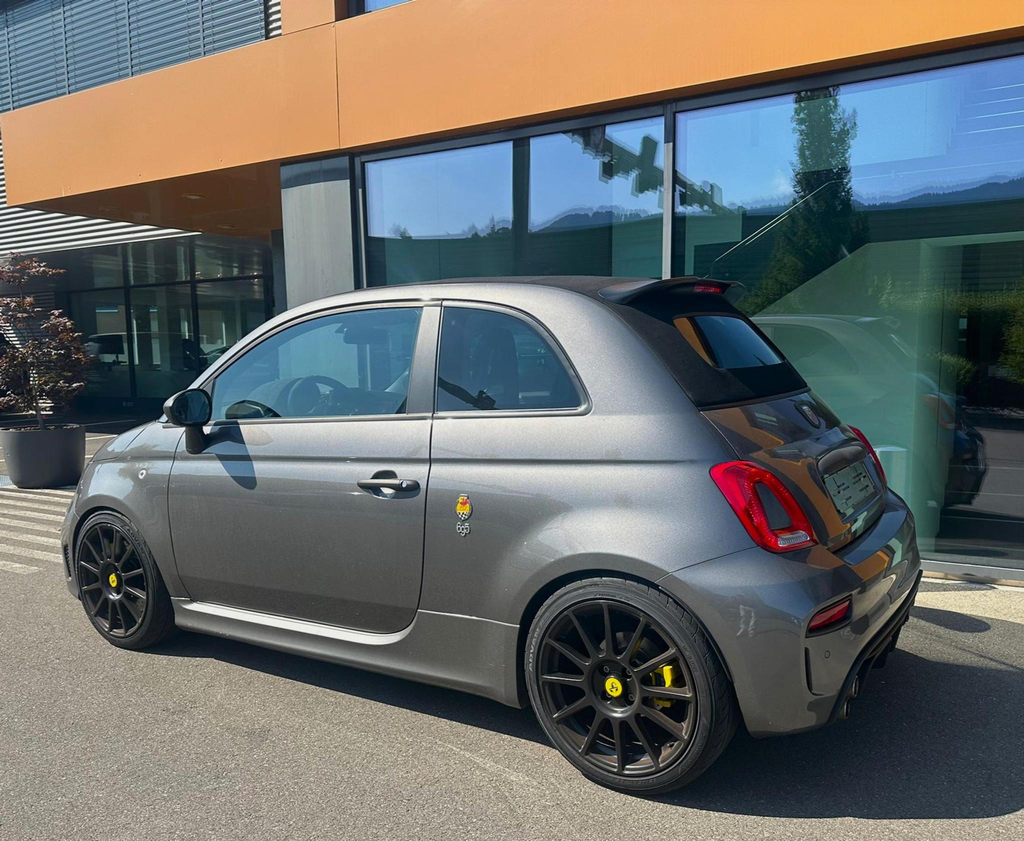 car-image-1