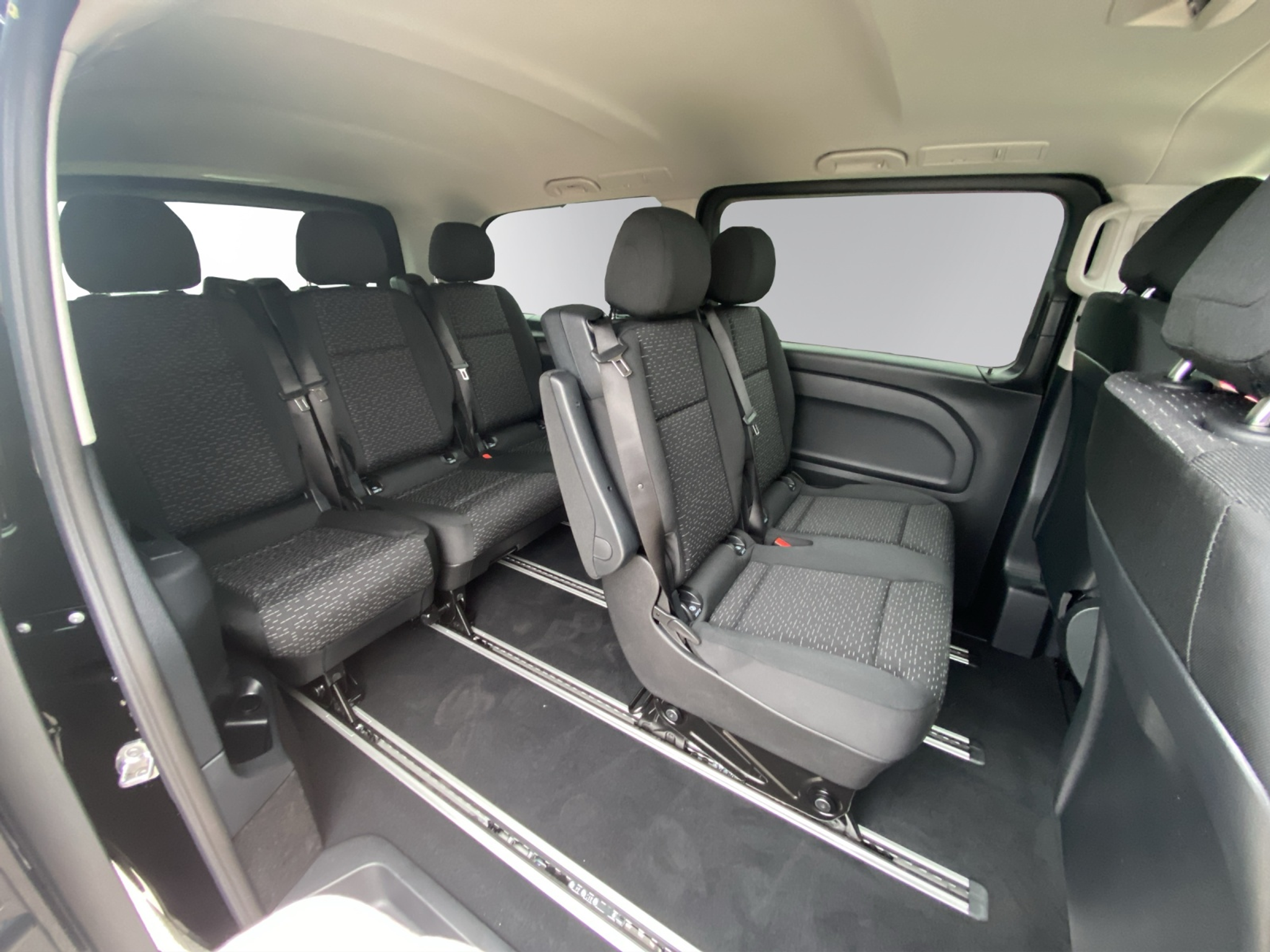 listing desktop thumbnail image 5