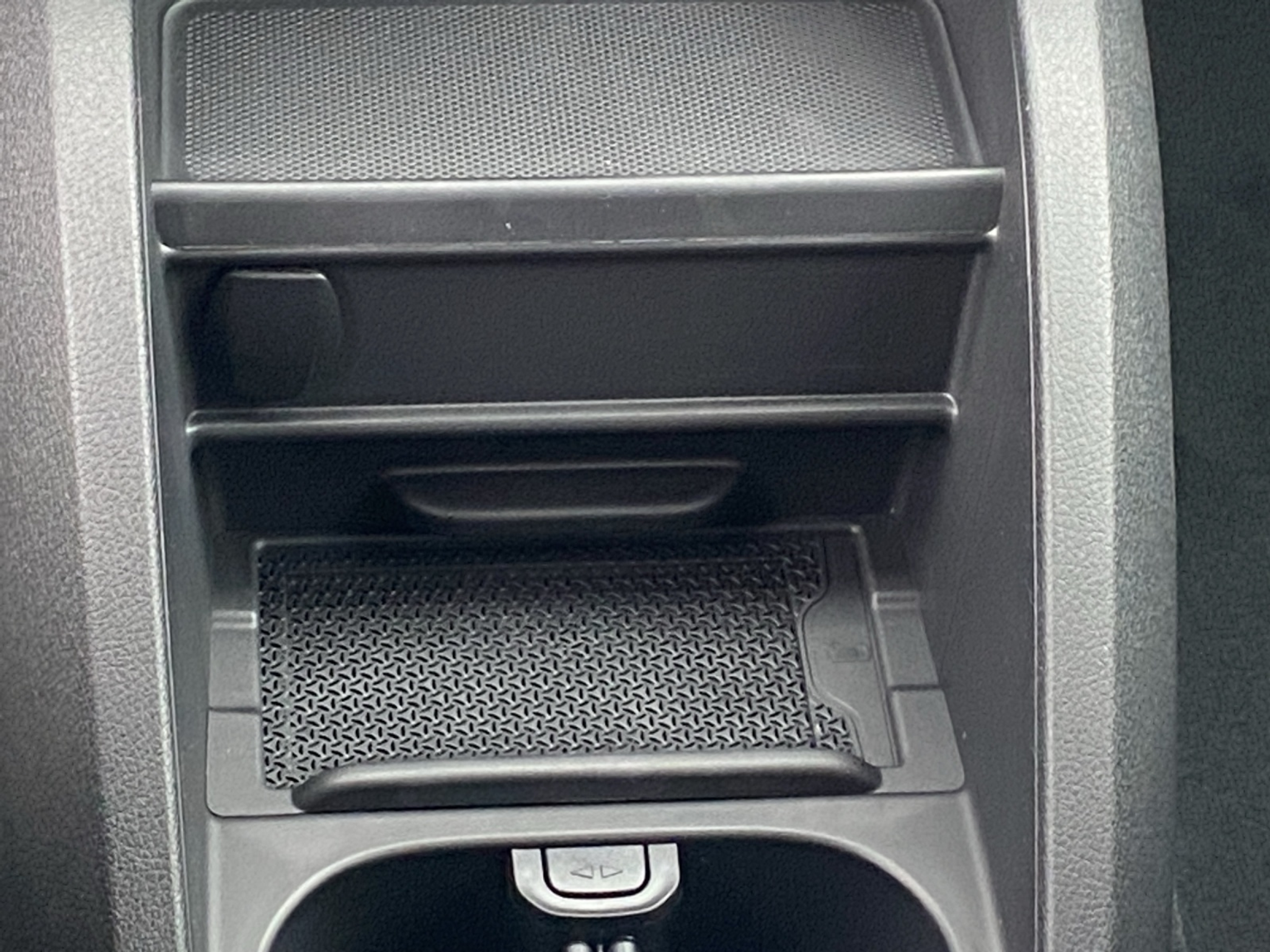 listing desktop thumbnail image 10