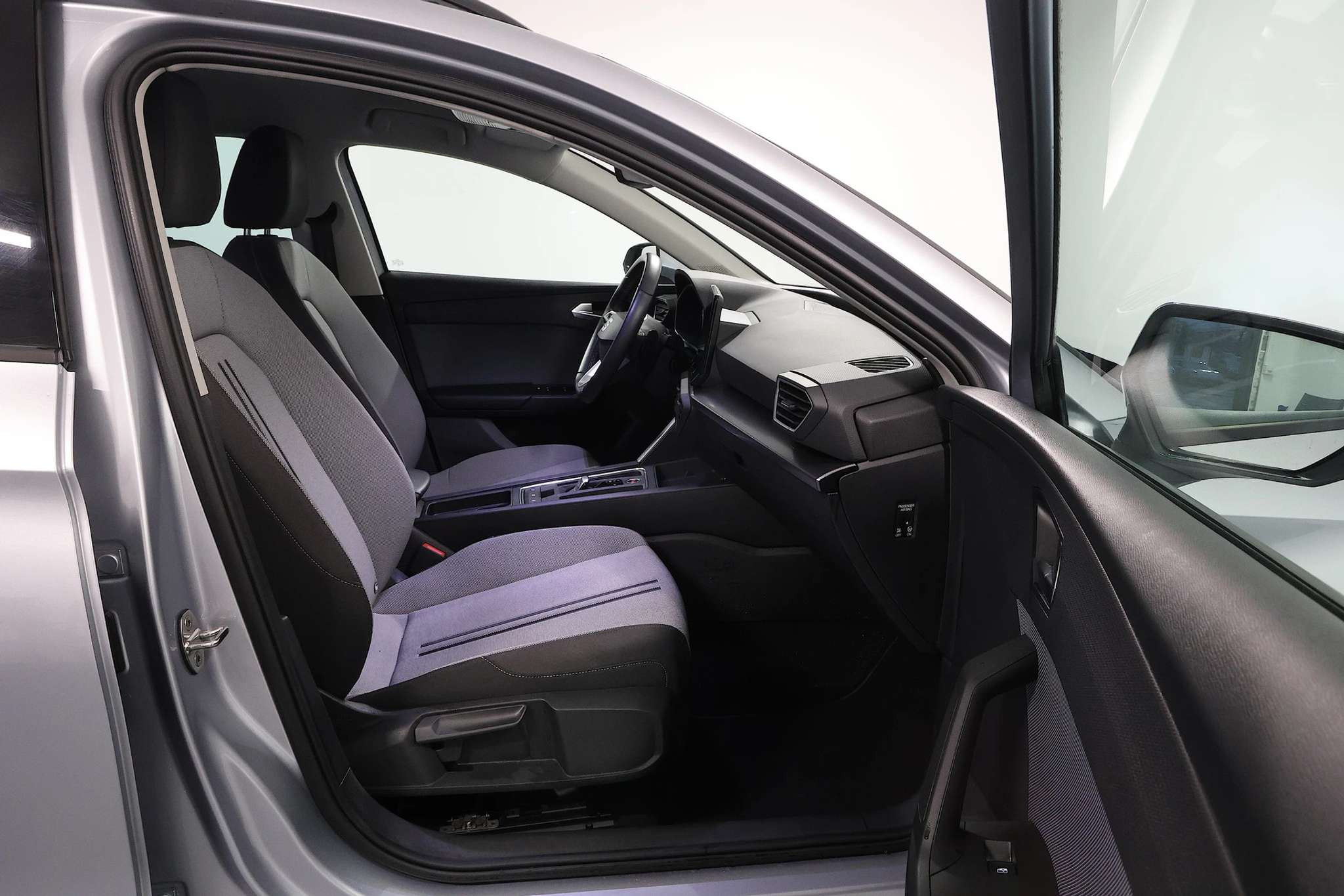 listing desktop thumbnail image 12