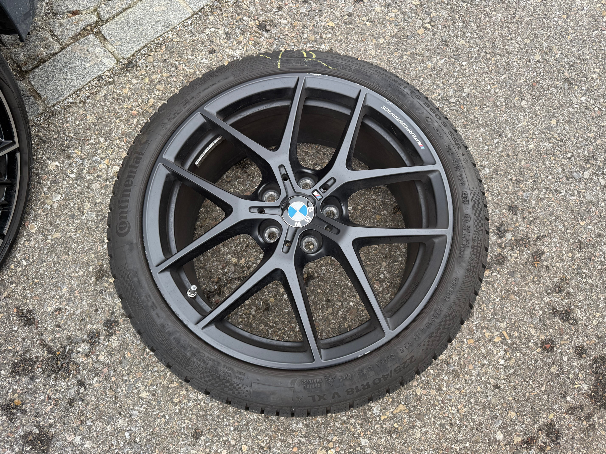 listing desktop thumbnail image 16