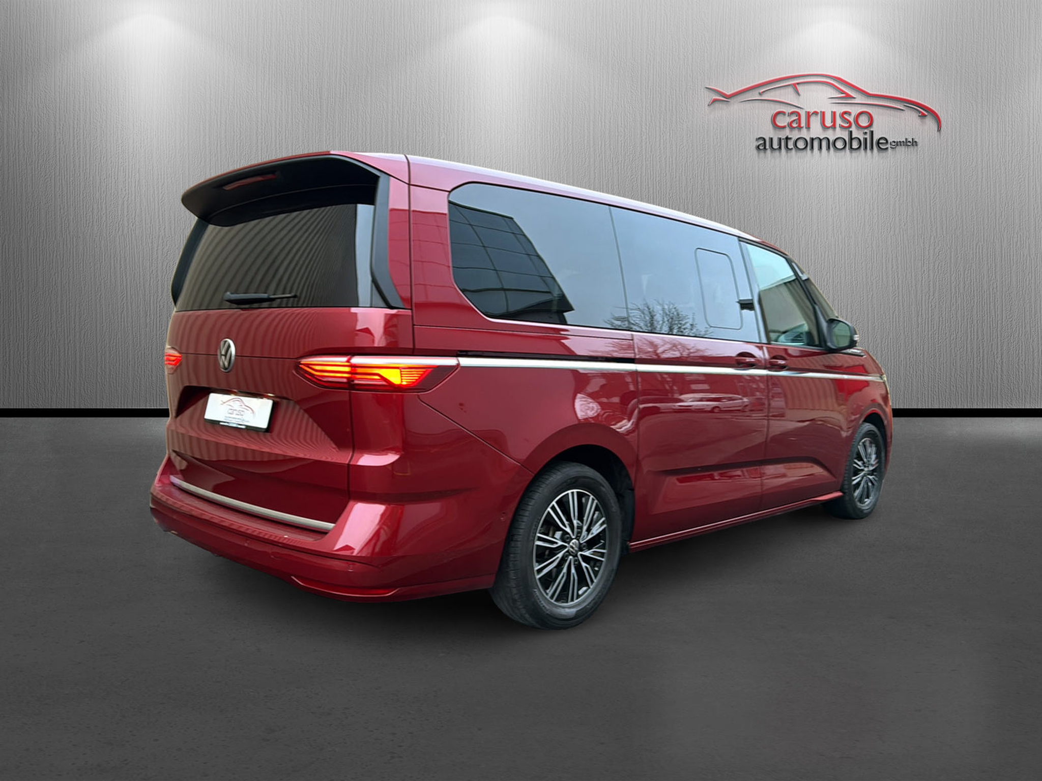 listing desktop thumbnail image 3