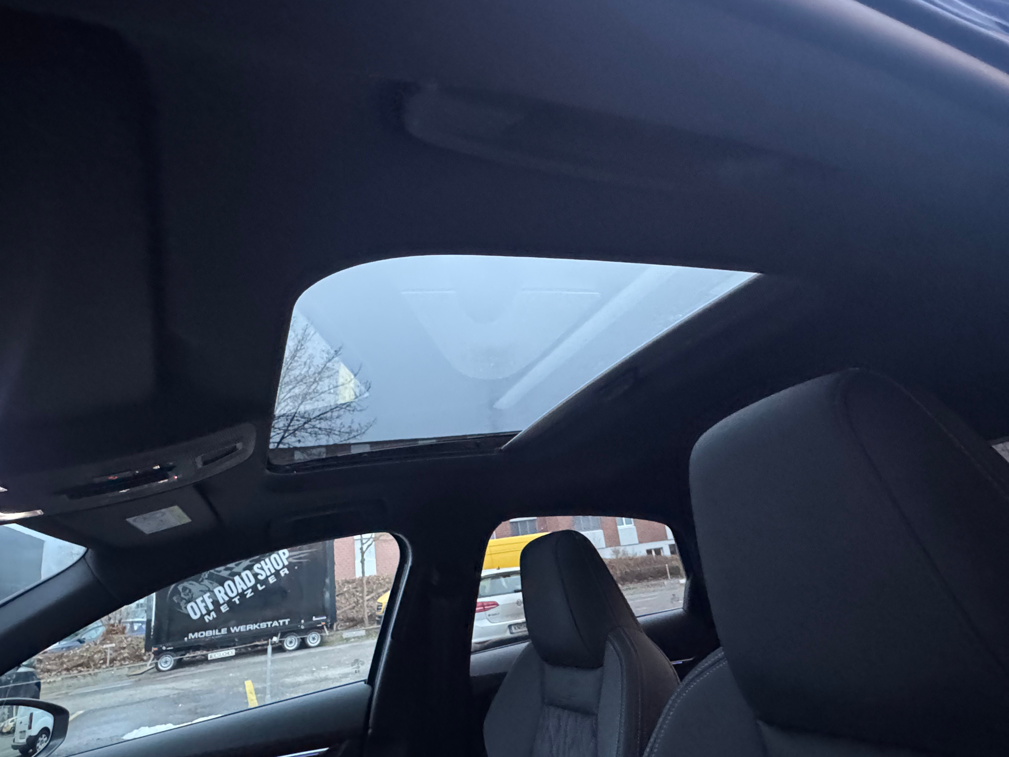 listing desktop thumbnail image 15