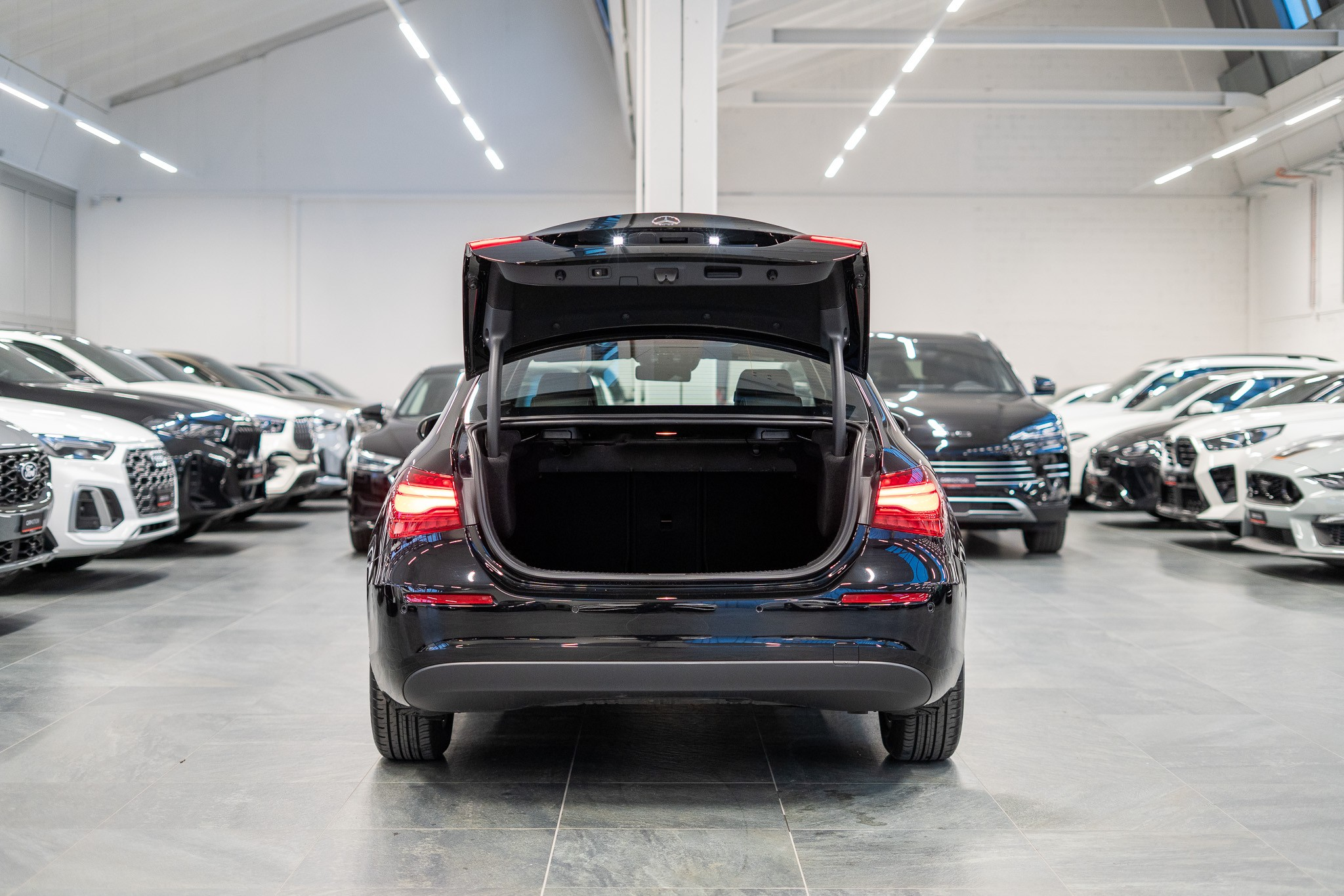 listing desktop thumbnail image 5