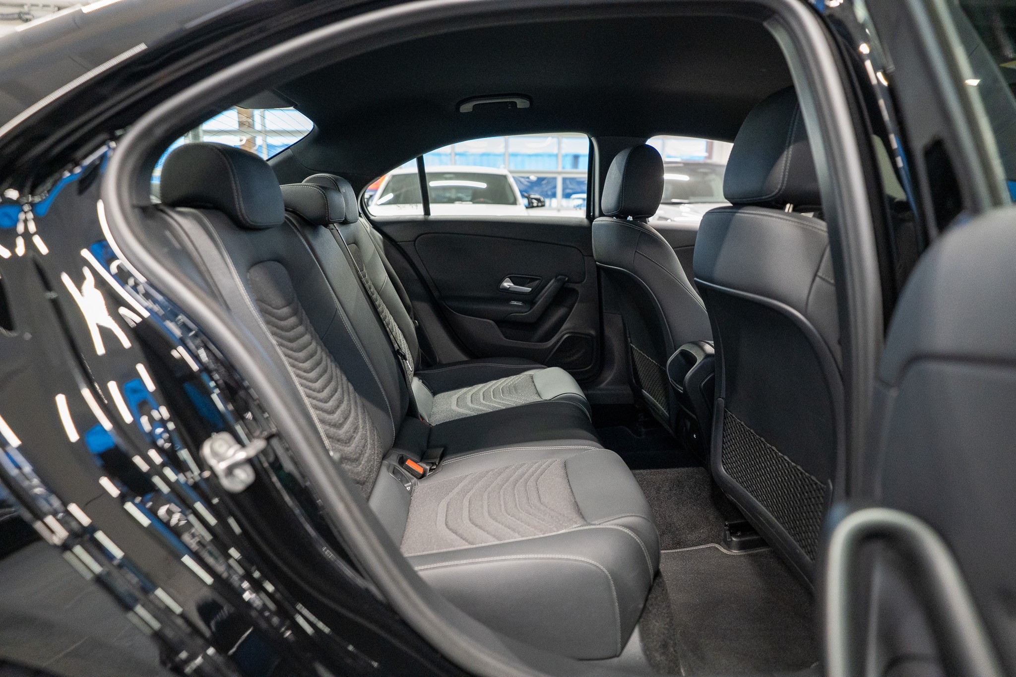 listing desktop thumbnail image 13