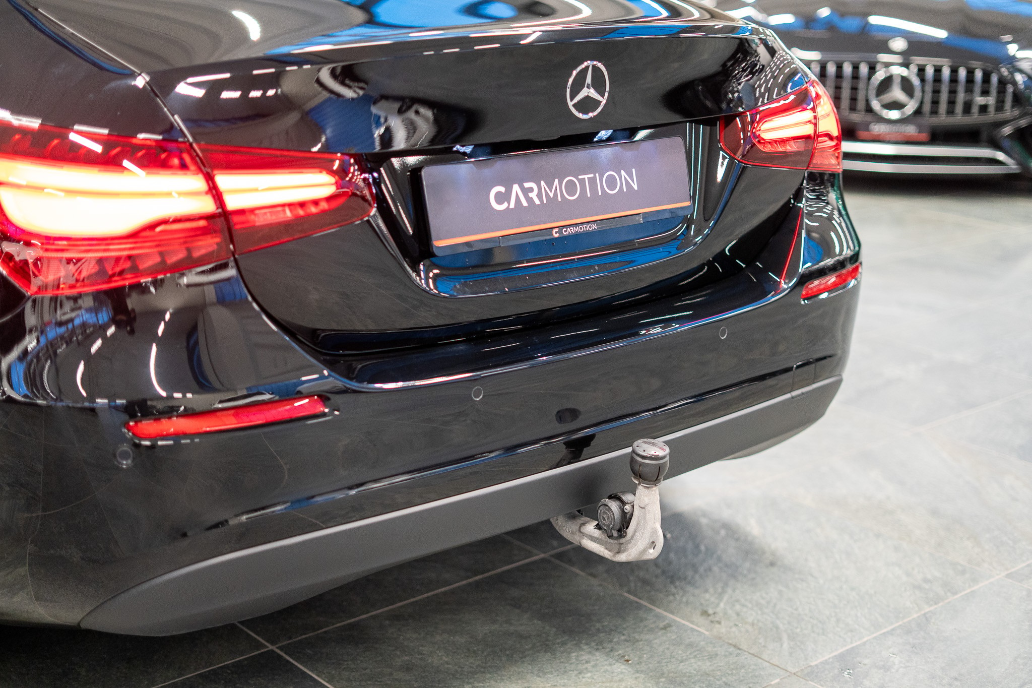 listing desktop thumbnail image 19