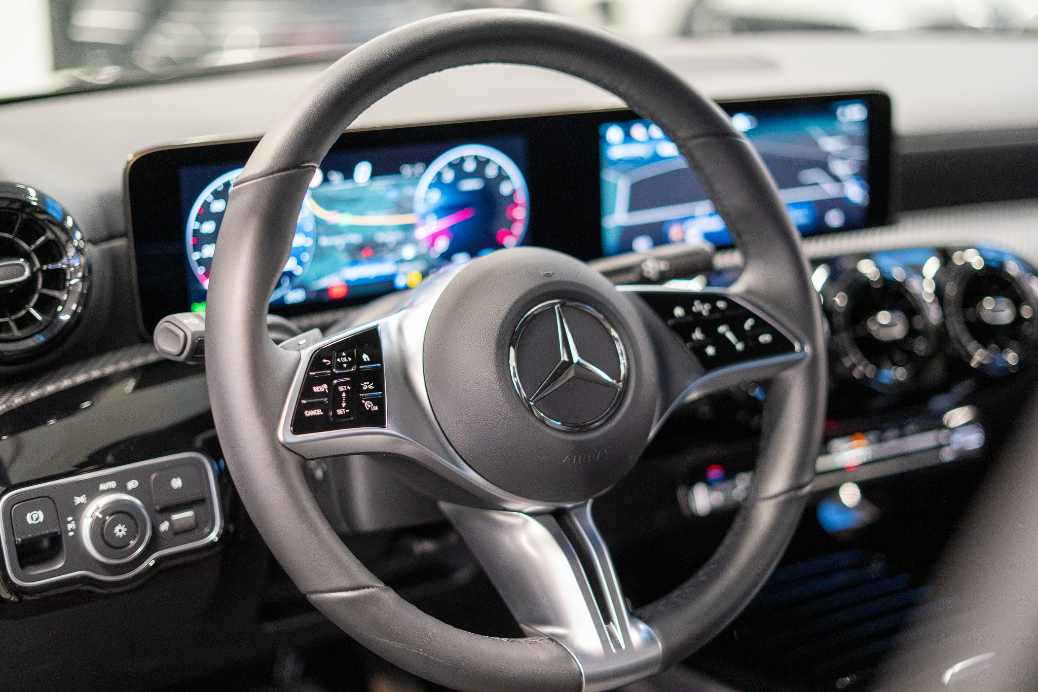 listing desktop thumbnail image 9