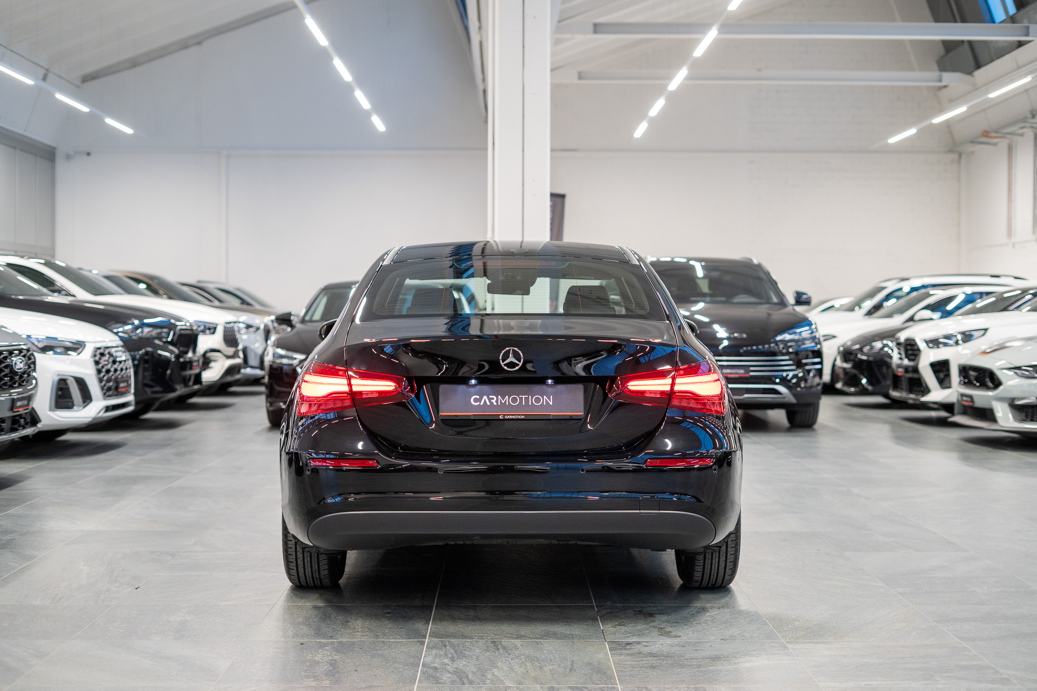 listing desktop thumbnail image 4